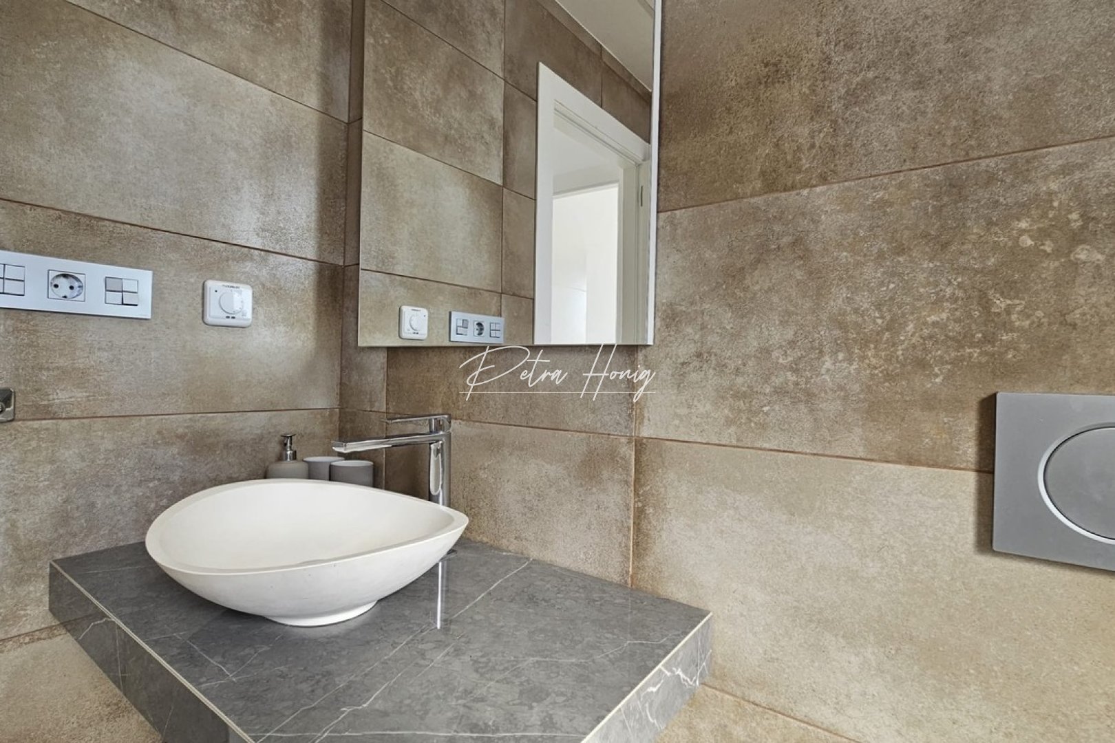 Resales - Villa - Villamartin