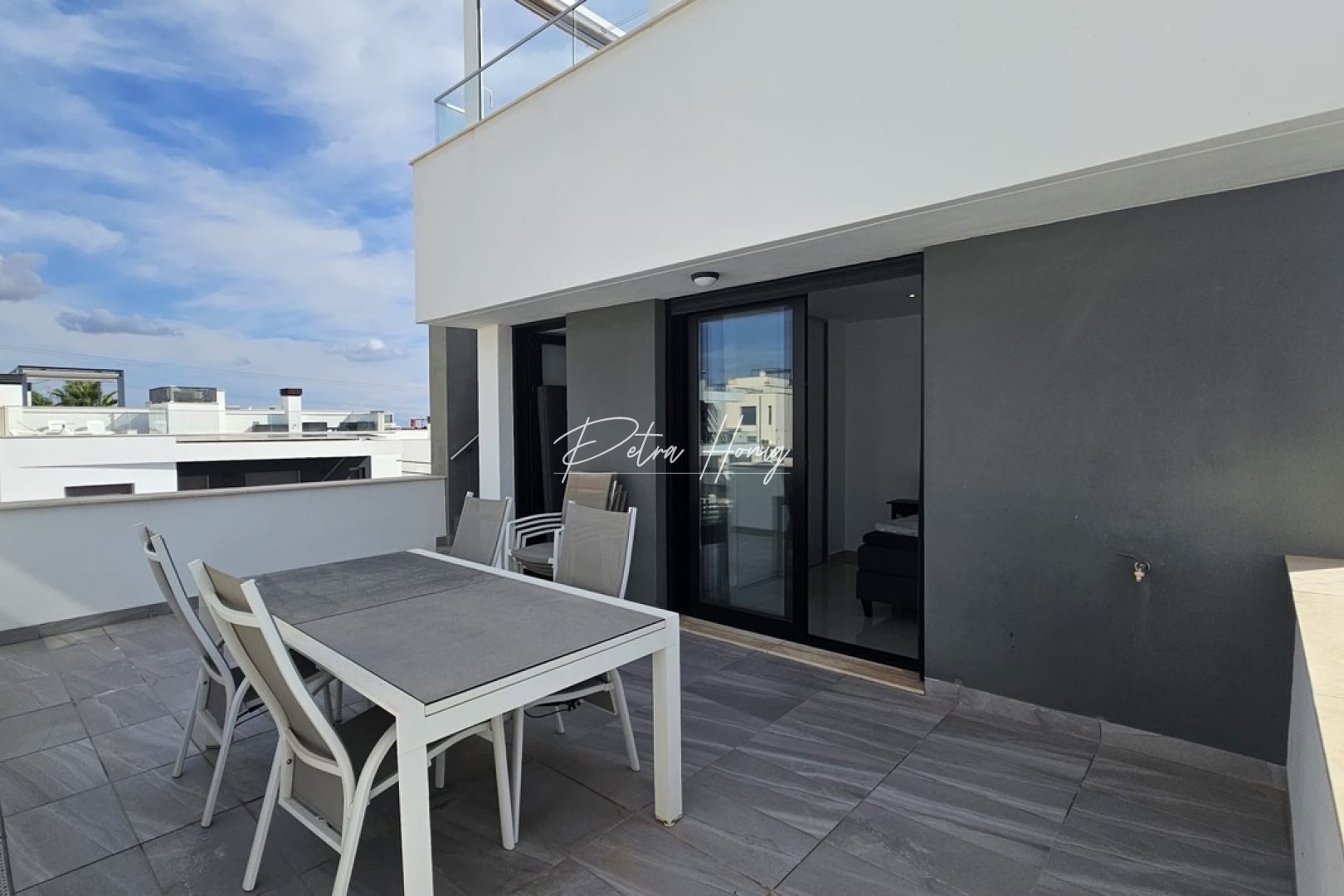 Resales - Villa - Villamartin