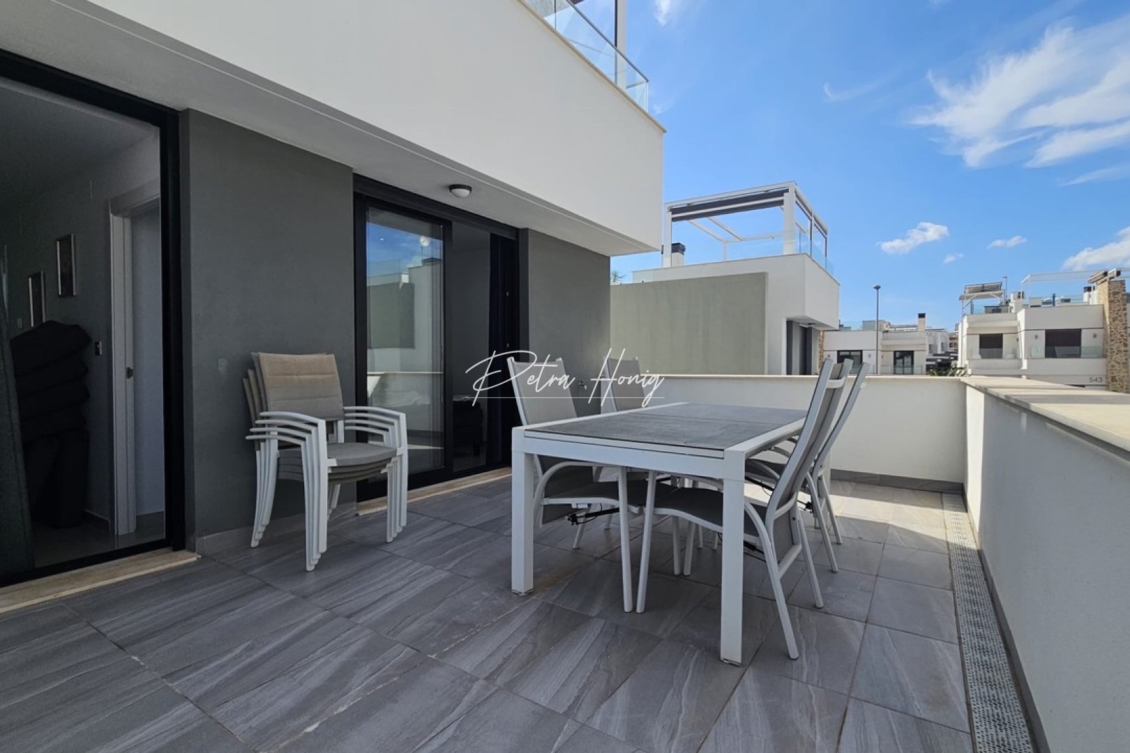 Resales - Villa - Villamartin