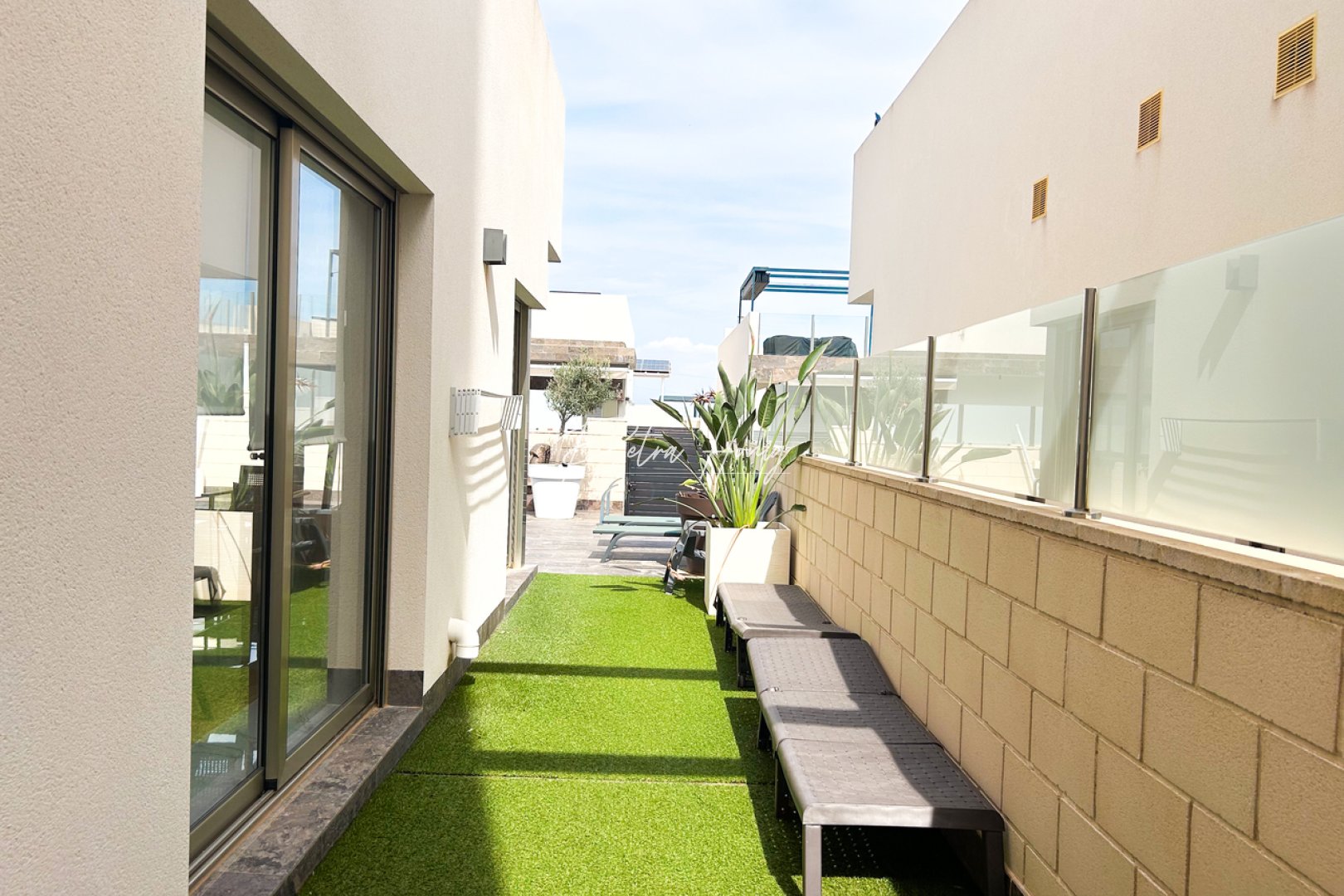 Resales - Villa - Villamartin