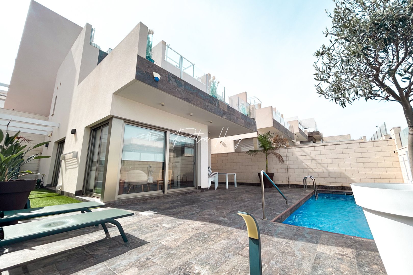 Resales - Villa - Villamartin