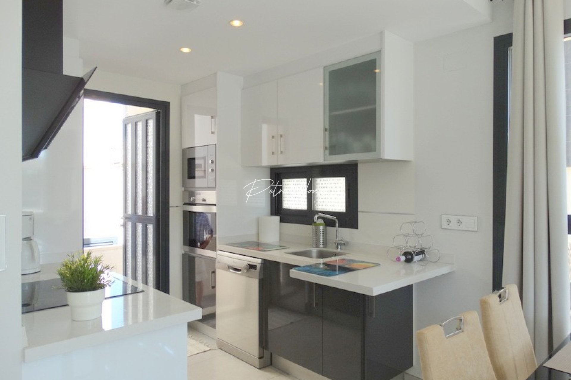Resales - Villa - Villamartin