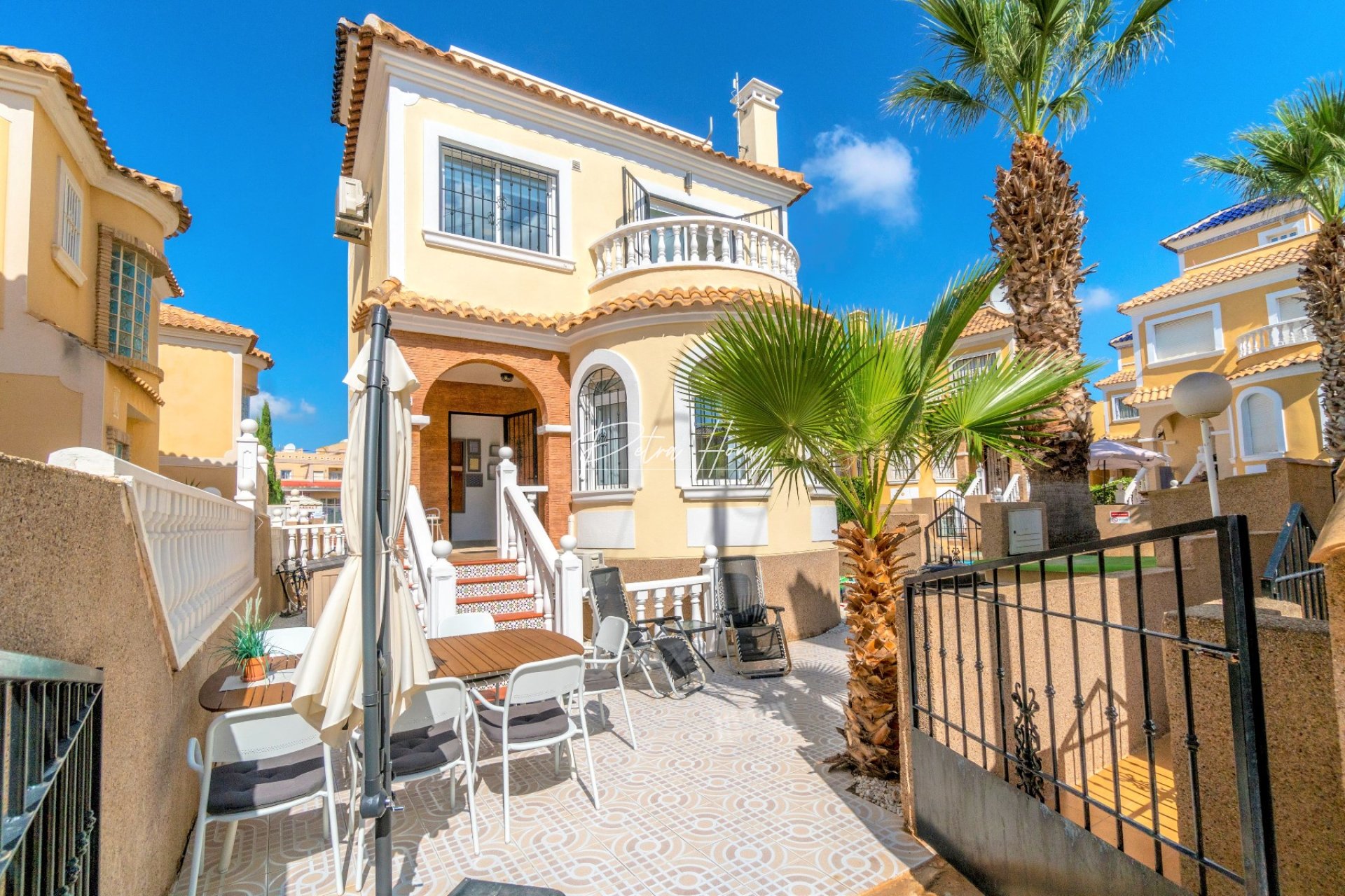 Resales - Villa - Villamartin