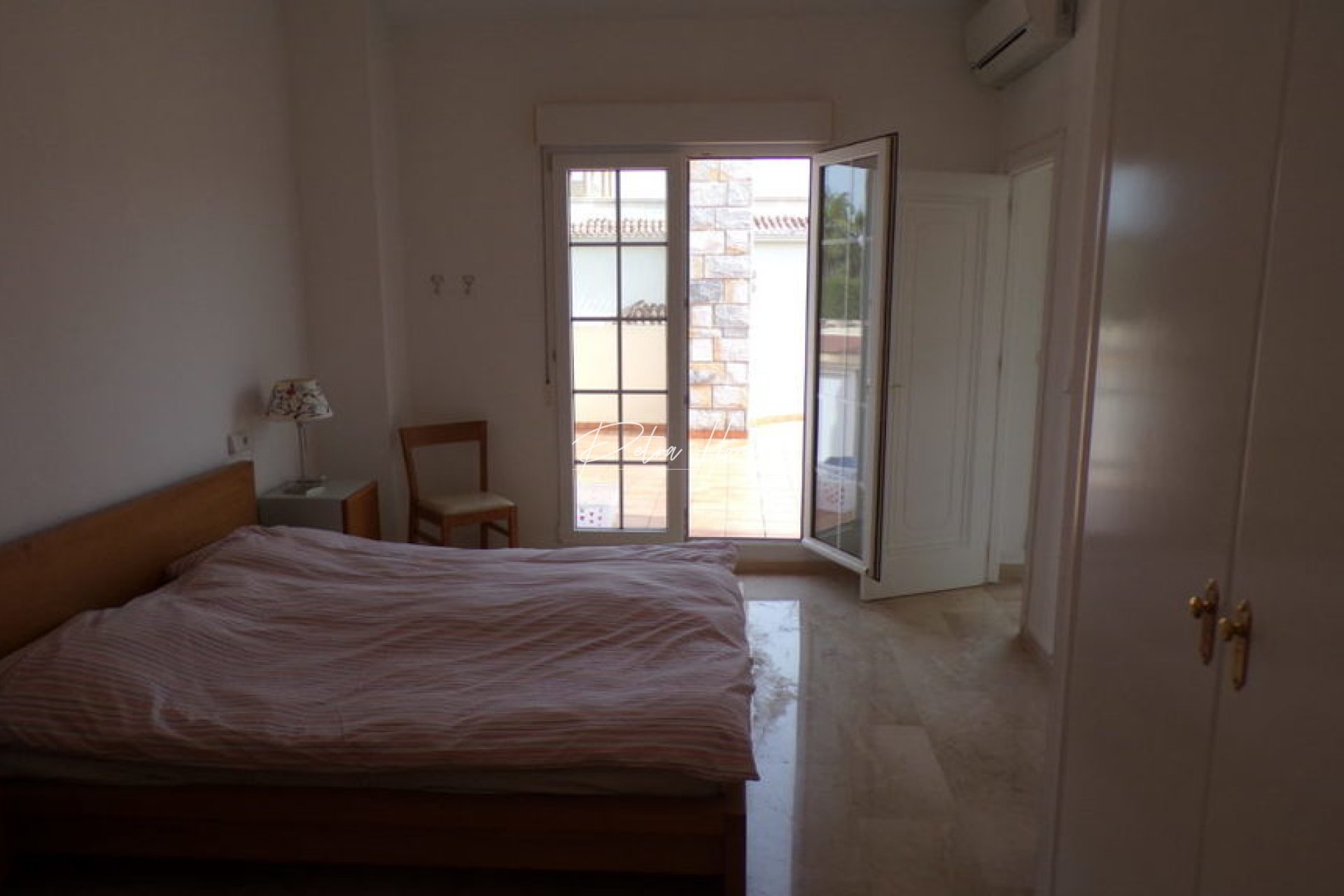 Resales - Villa - Villamartin