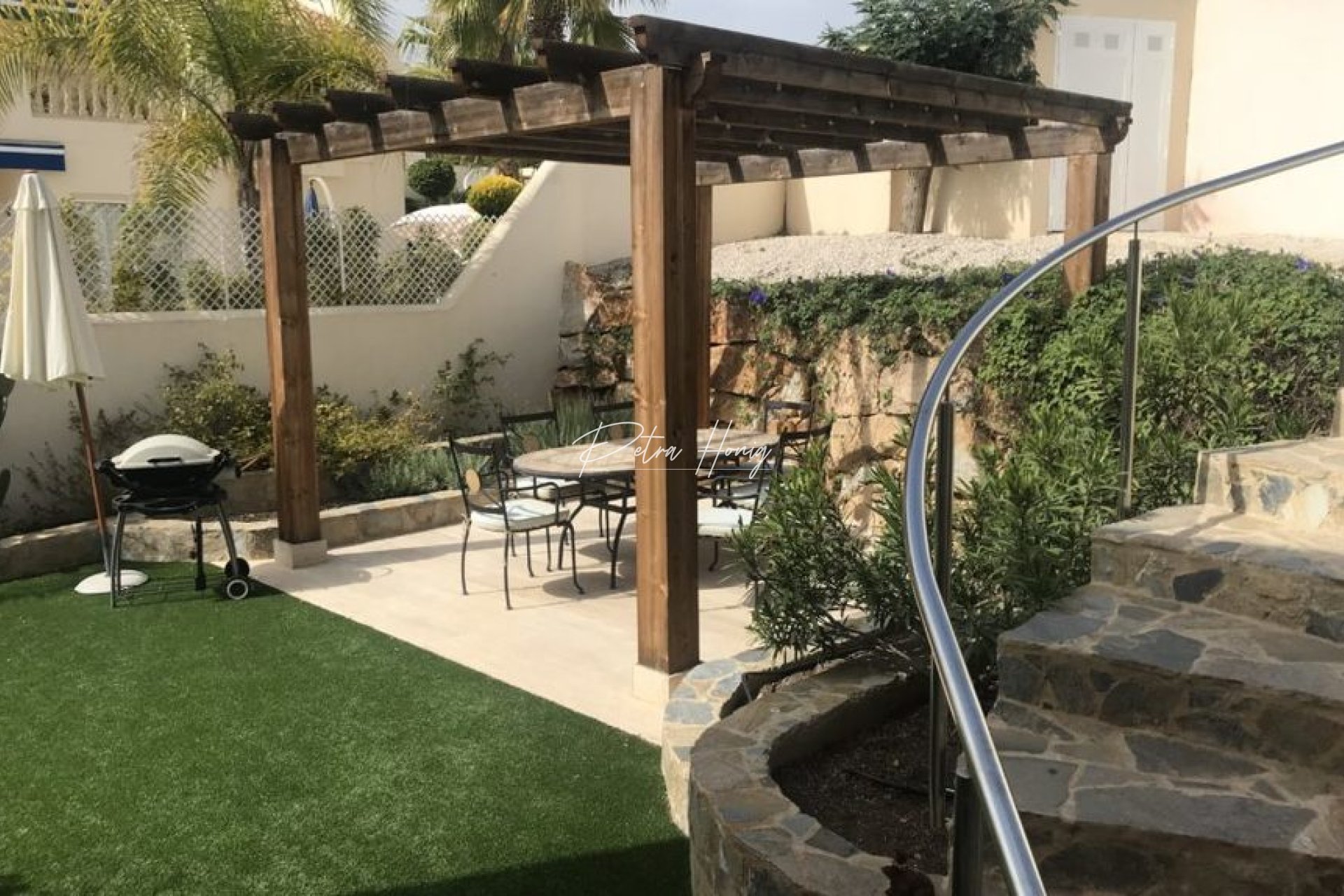 Resales - Villa - Villamartin