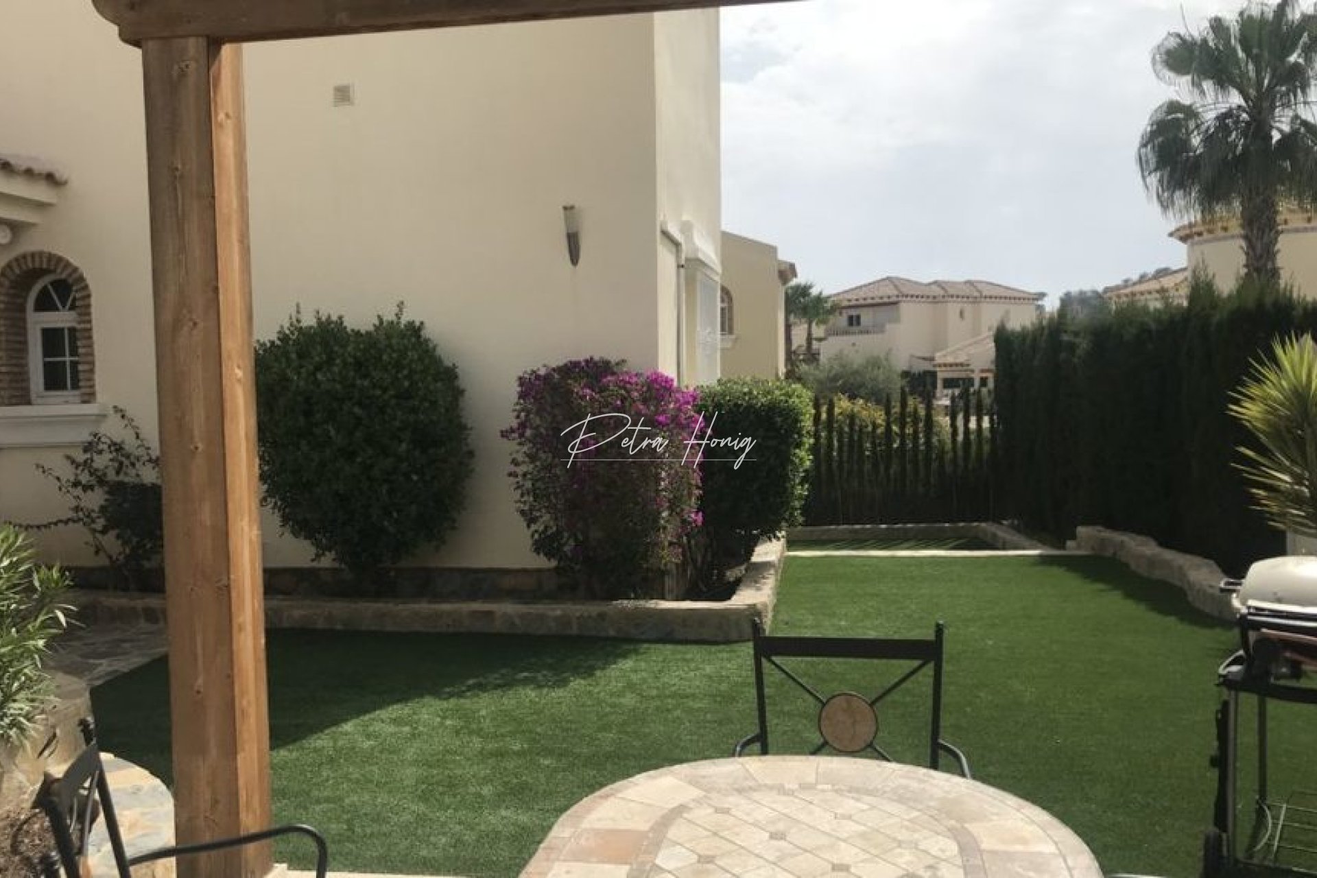 Resales - Villa - Villamartin