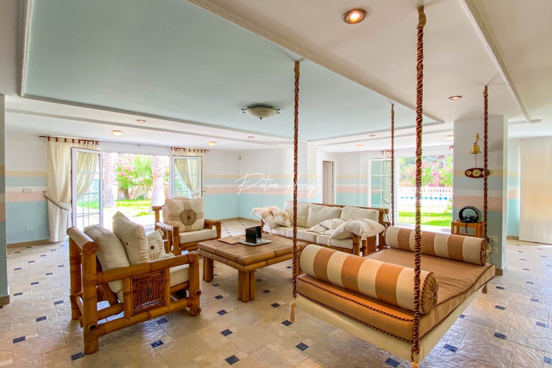 Resales - Villa - Villamartin