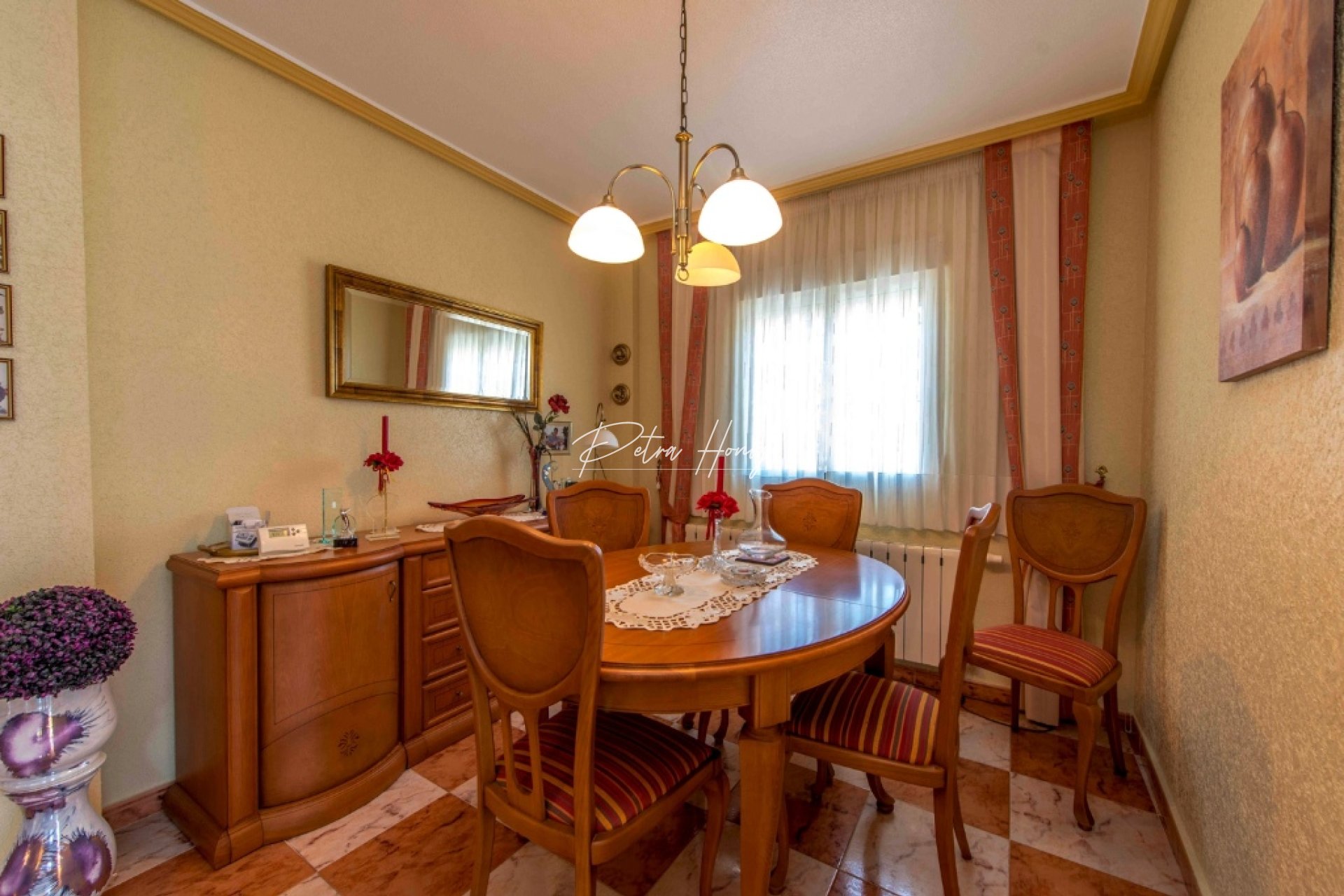 Resales - Villa - Villamartin