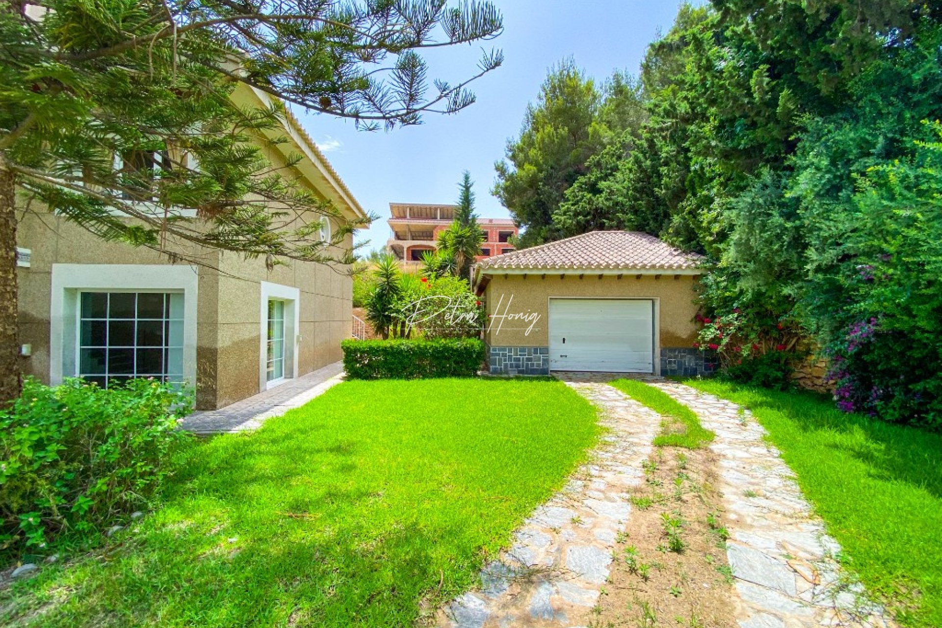 Resales - Villa - Villamartin