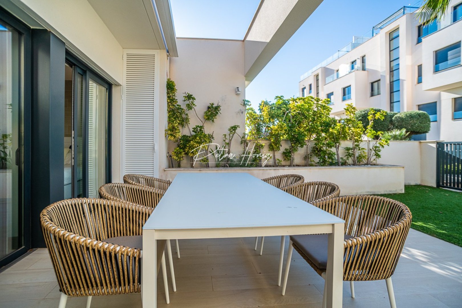 Reventa - Apartamento - Las Colinas - LAS COLINAS GOLF RESORT