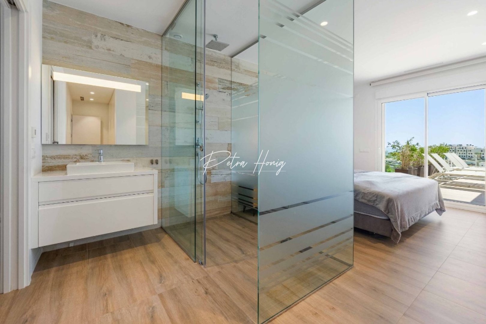 Reventa - Apartamento - Las Colinas - Las Colinas Golf