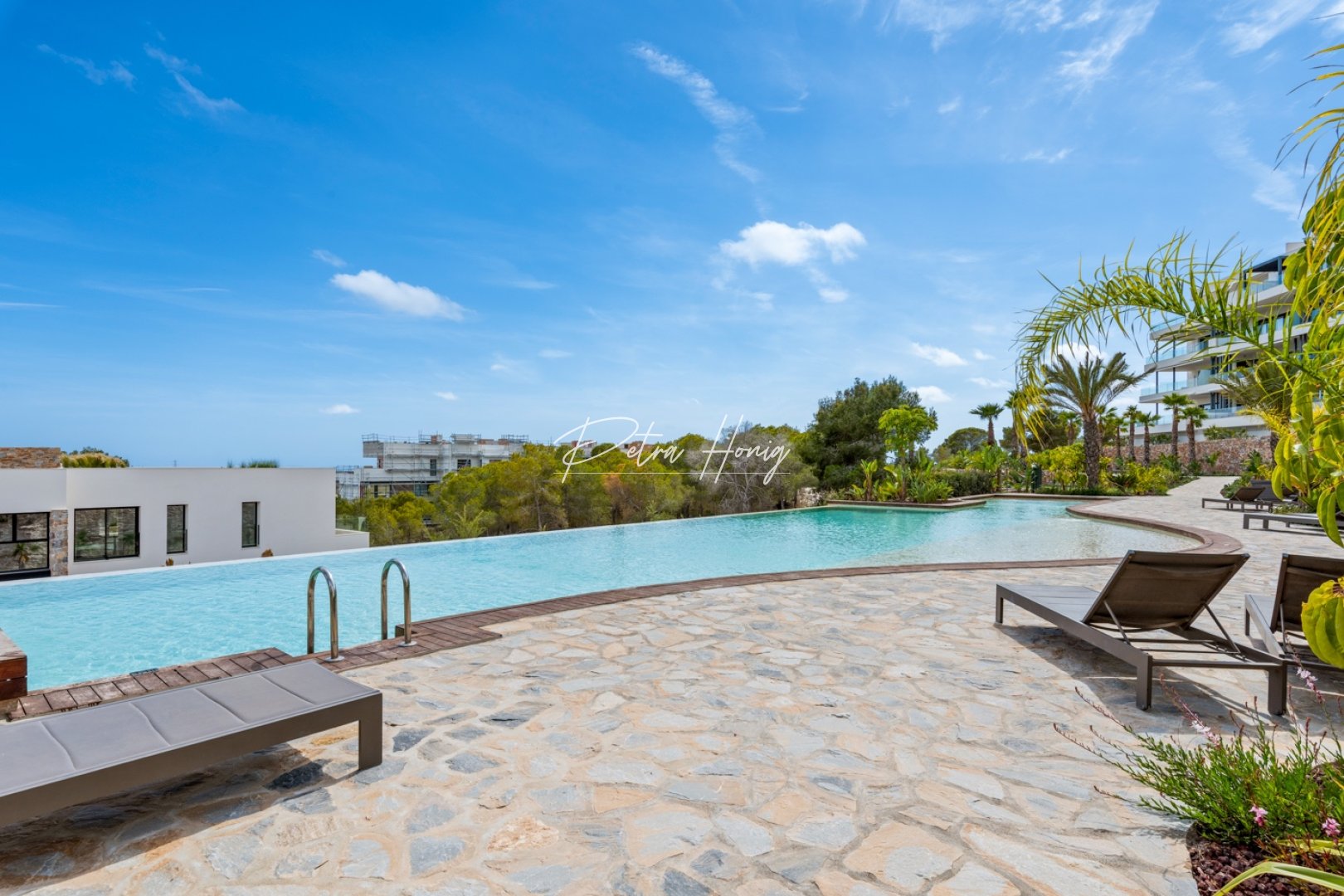 Reventa - Apartamento - Las Colinas - Las Colinas Golf