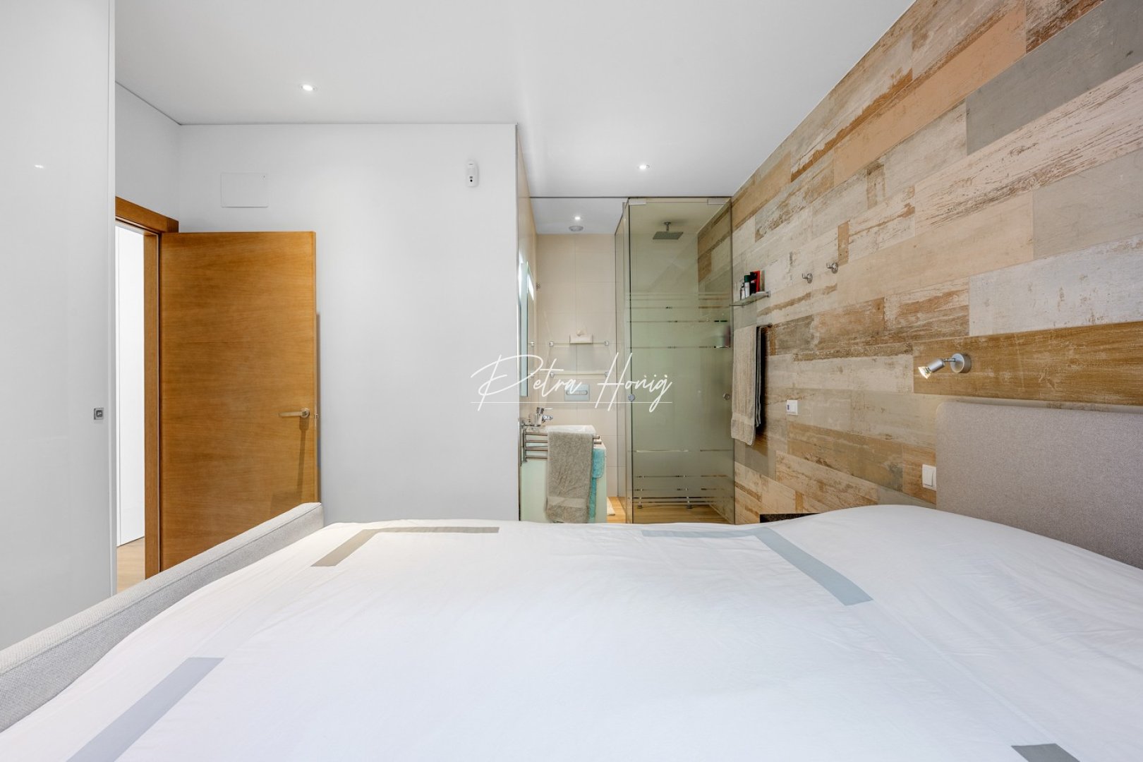 Reventa - Apartamento - Las Colinas - Las Colinas Golf