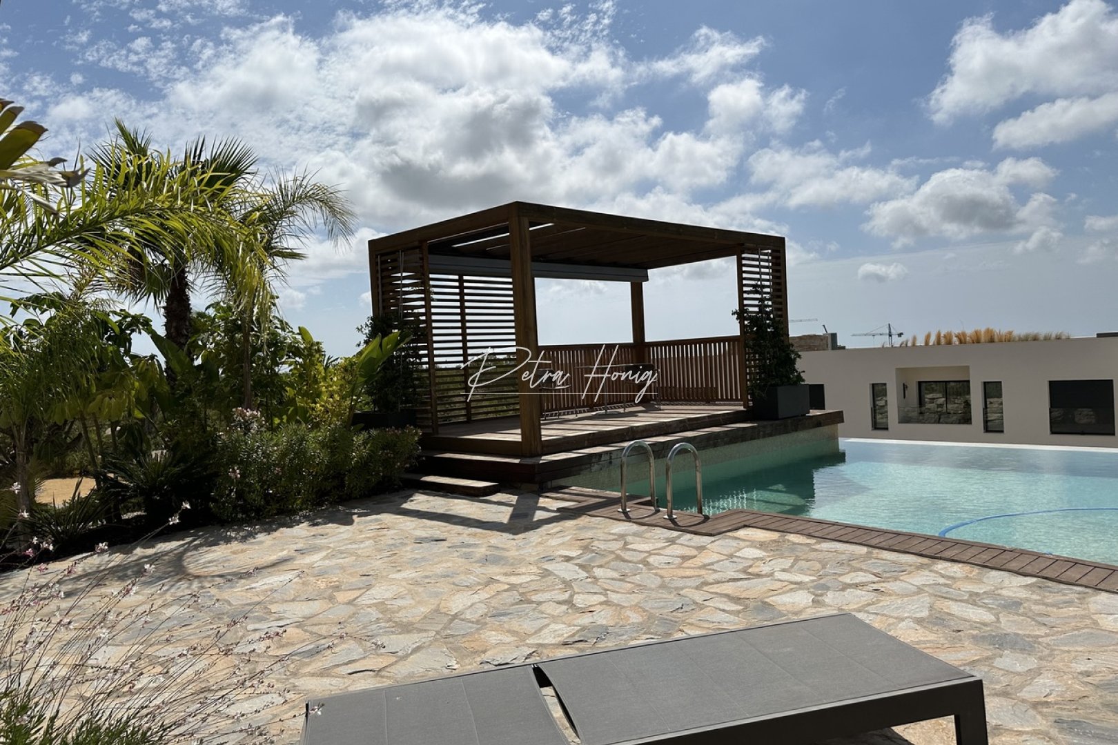 Reventa - Apartamento - Las Colinas - Las Colinas Golf