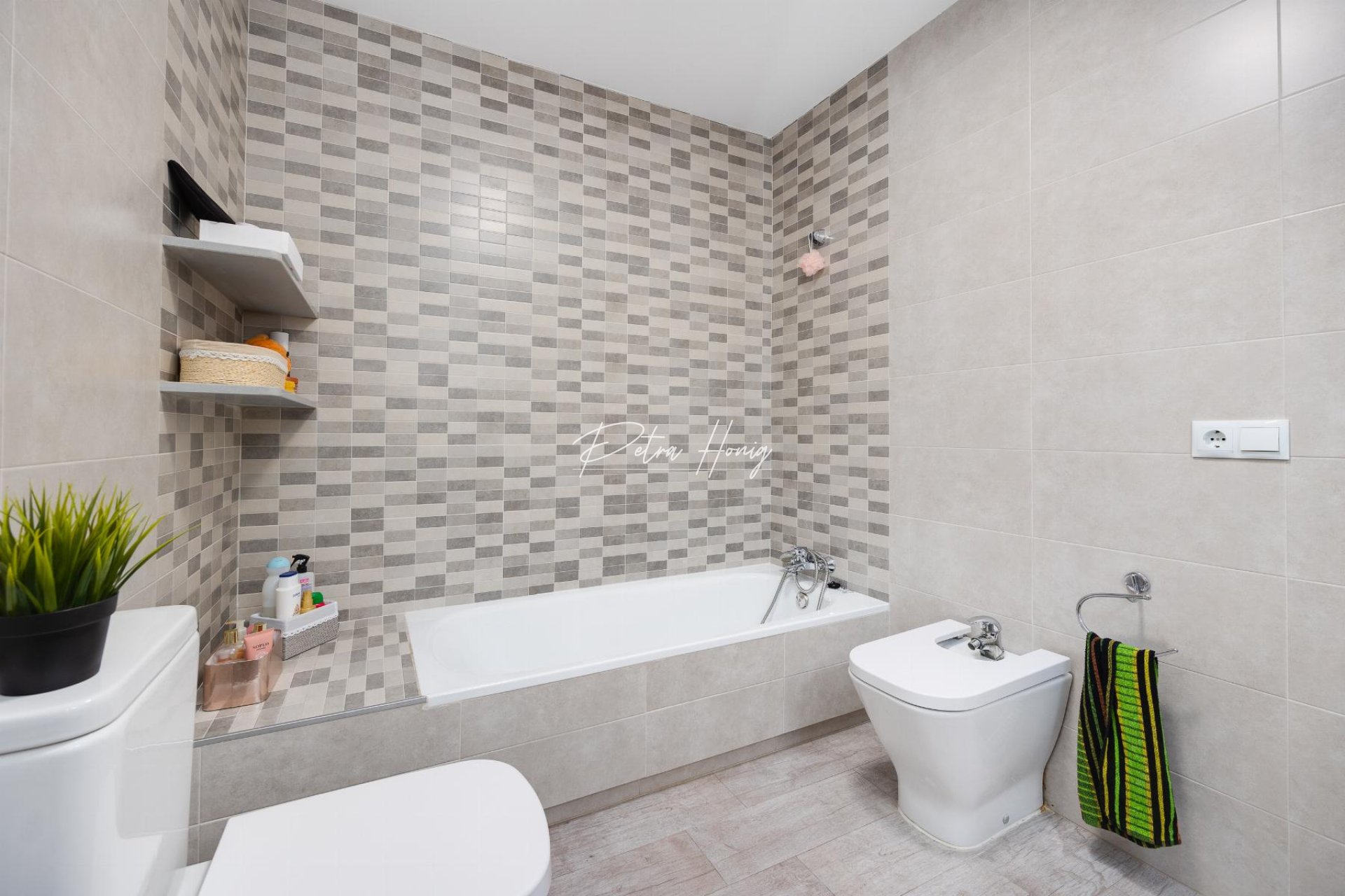 Reventa - Apartamento - Torrevieja - Piscinas naturales