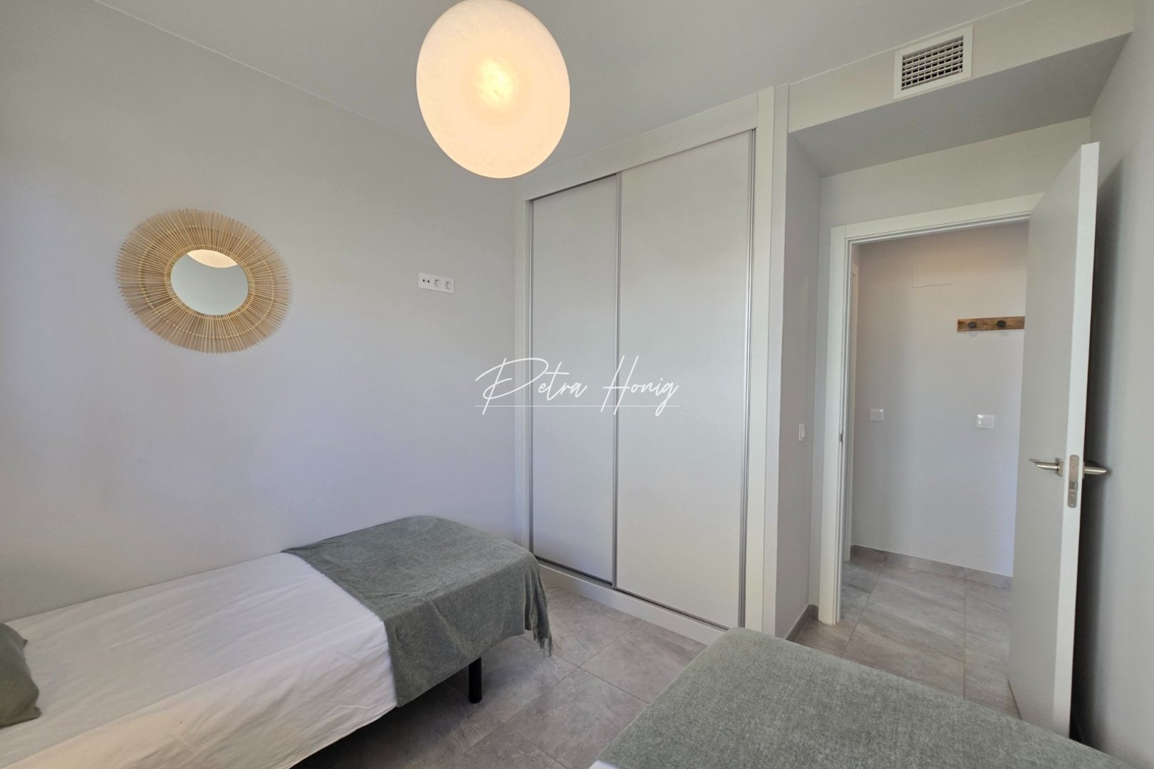 Reventa - Apartment / Flat * - Orihuela Costa - Villamartin