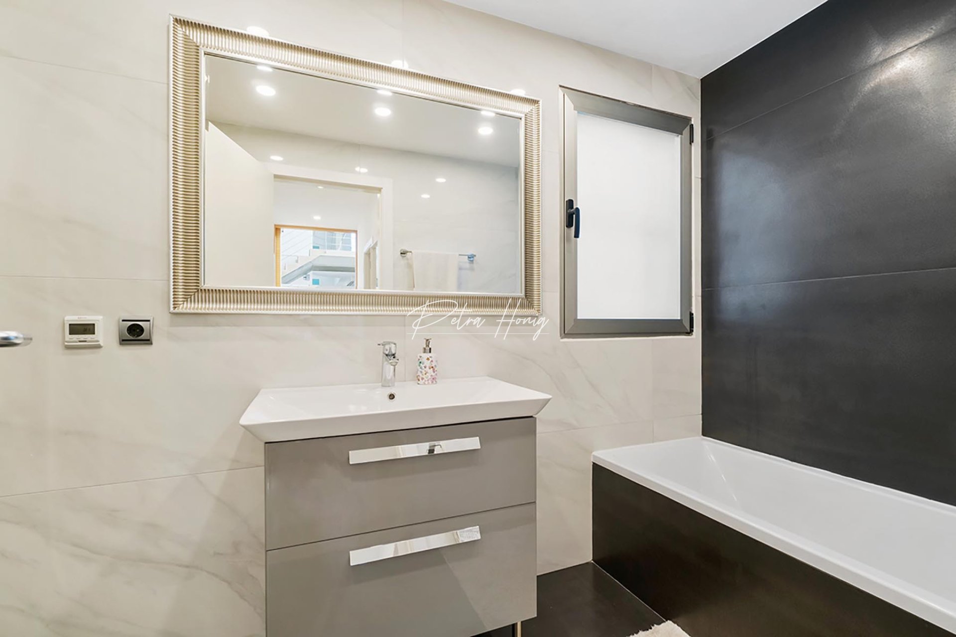 Reventa - Chalet - Alicante - Campoamor