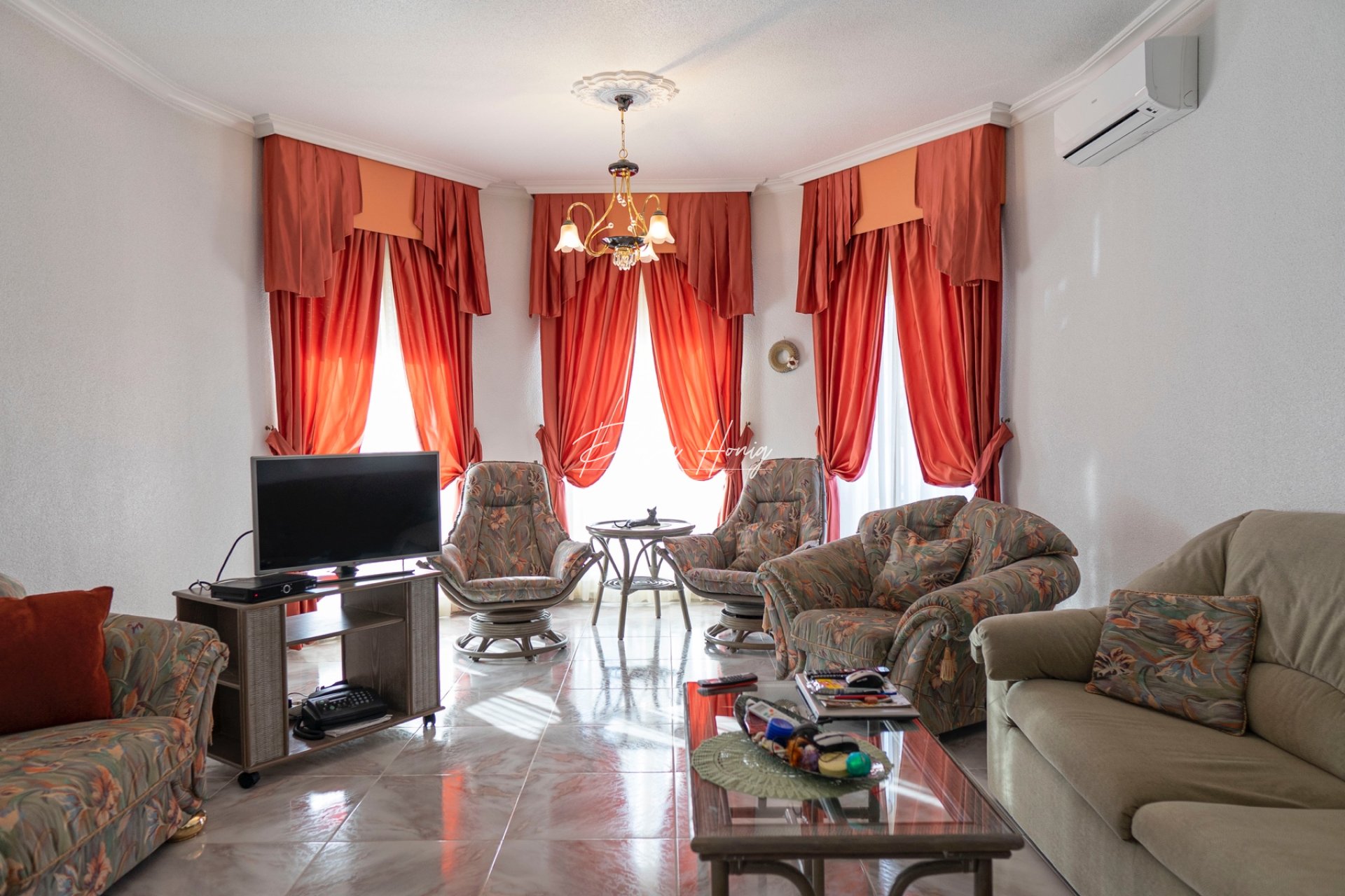 Reventa - Chalet - Ciudad Quesada - Town Center