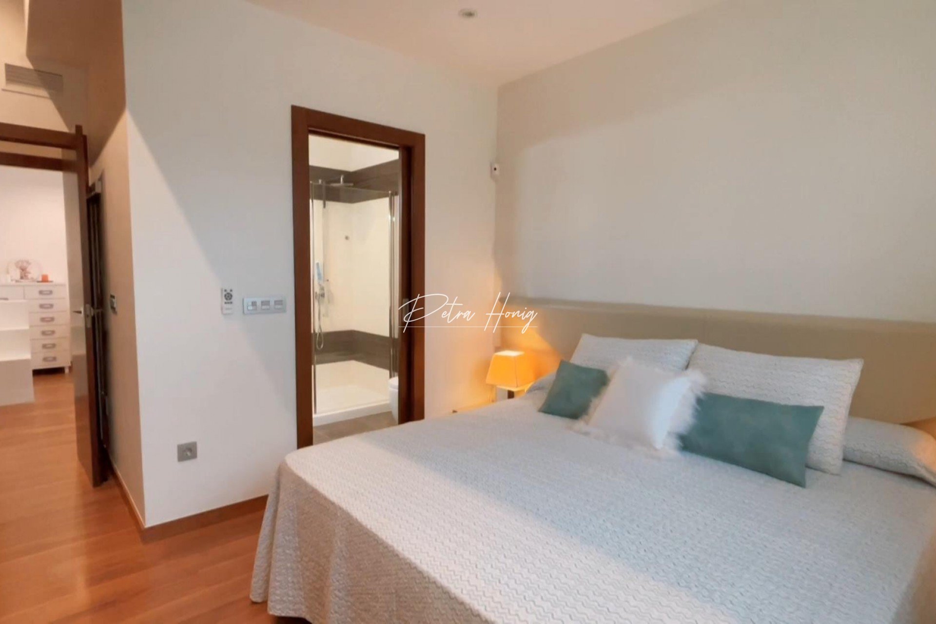 Reventa - Chalet - Mil Palmeras