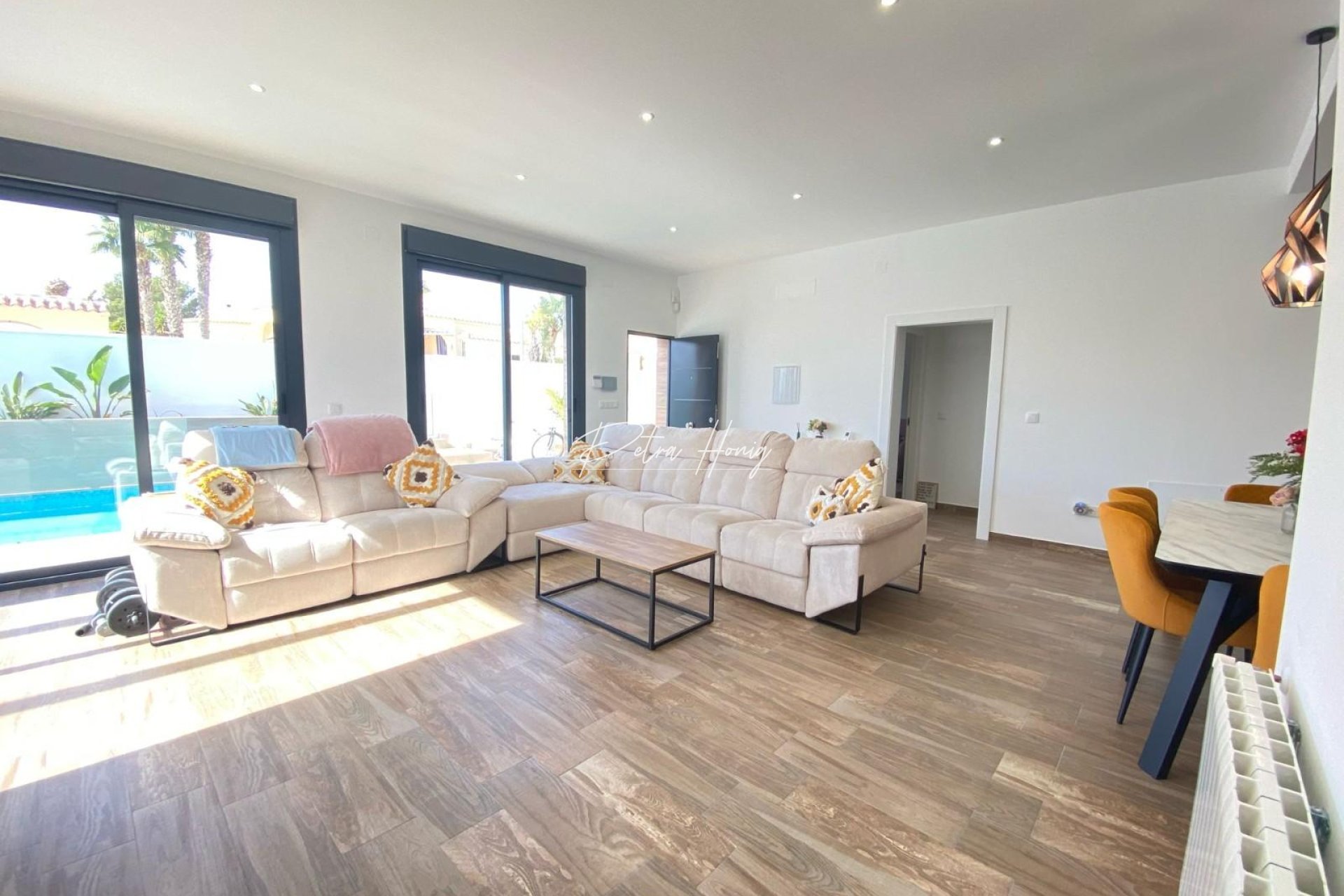 Reventa - Chalet - Orihuela Costa - Villamartin