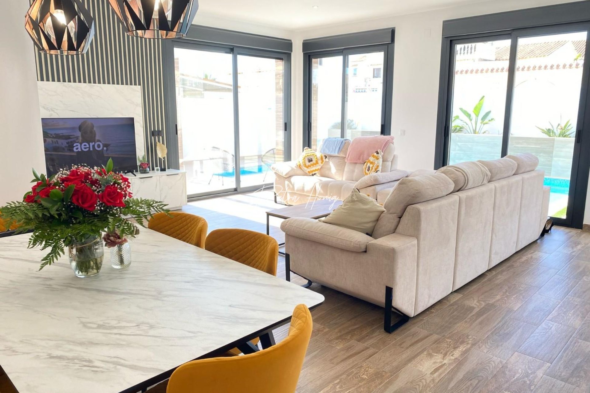 Reventa - Chalet - Orihuela Costa - Villamartin