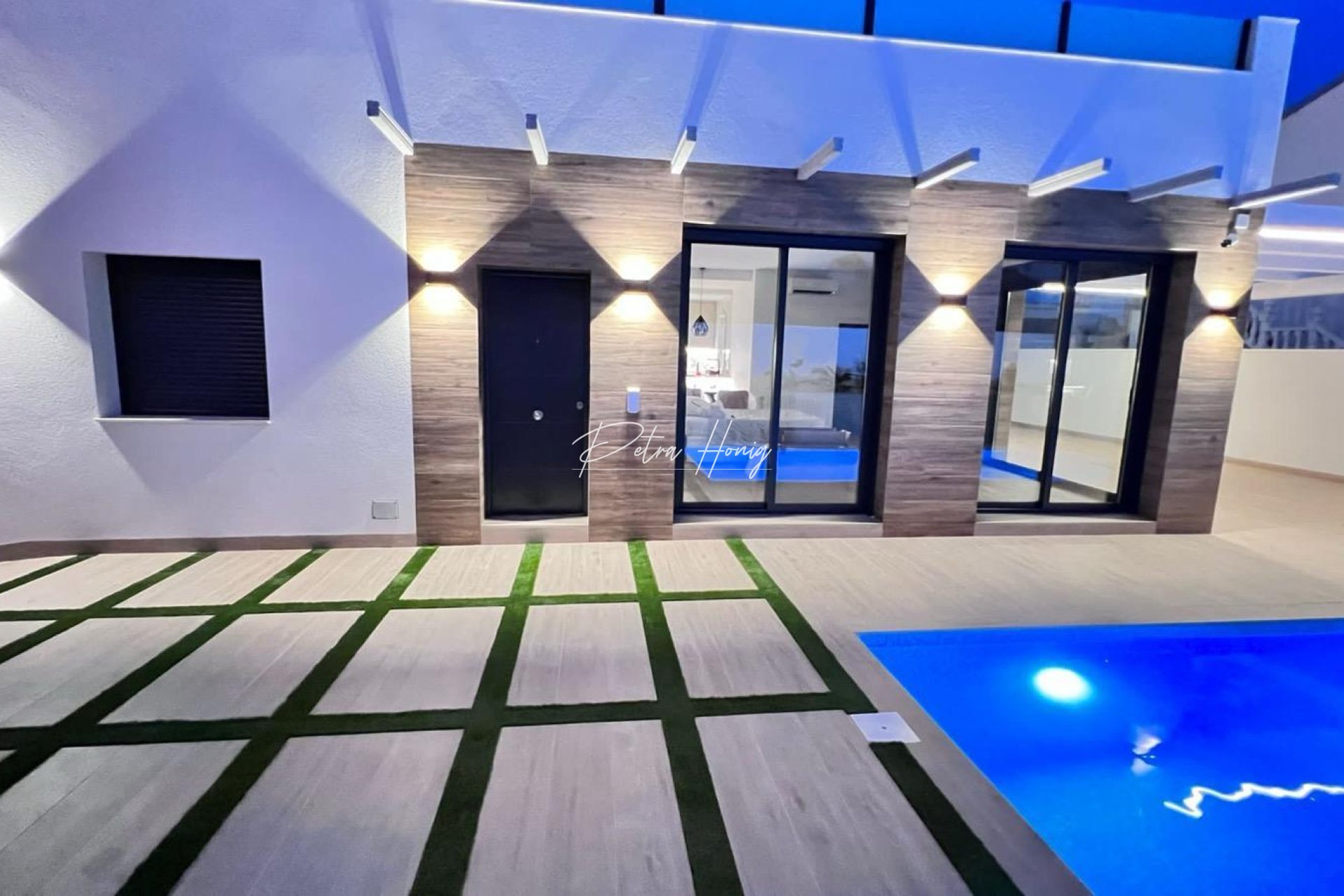 Reventa - Chalet - Orihuela Costa - Villamartin