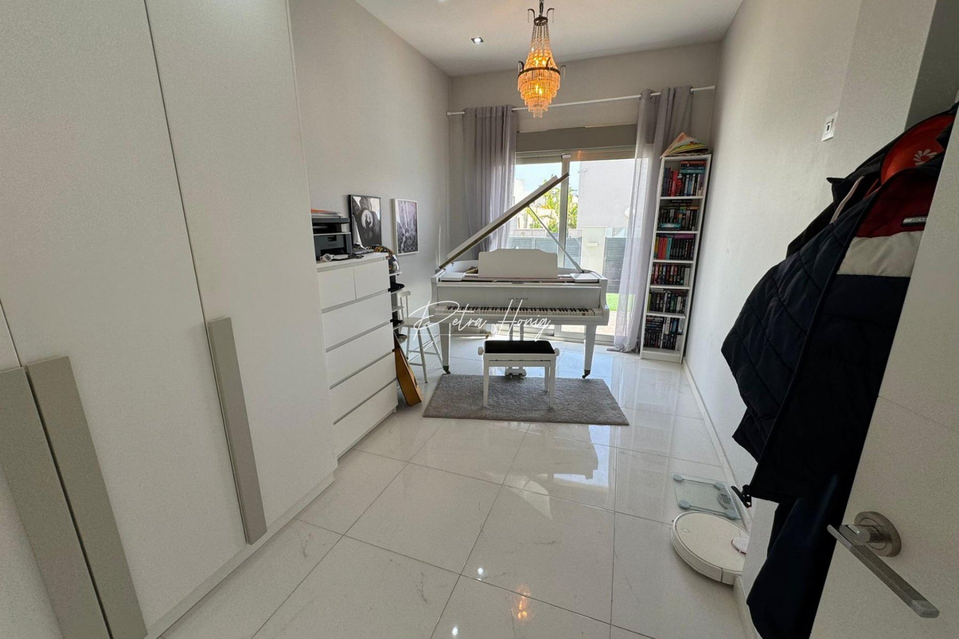 Reventa - Chalet - Orihuela Costa - Villamartin