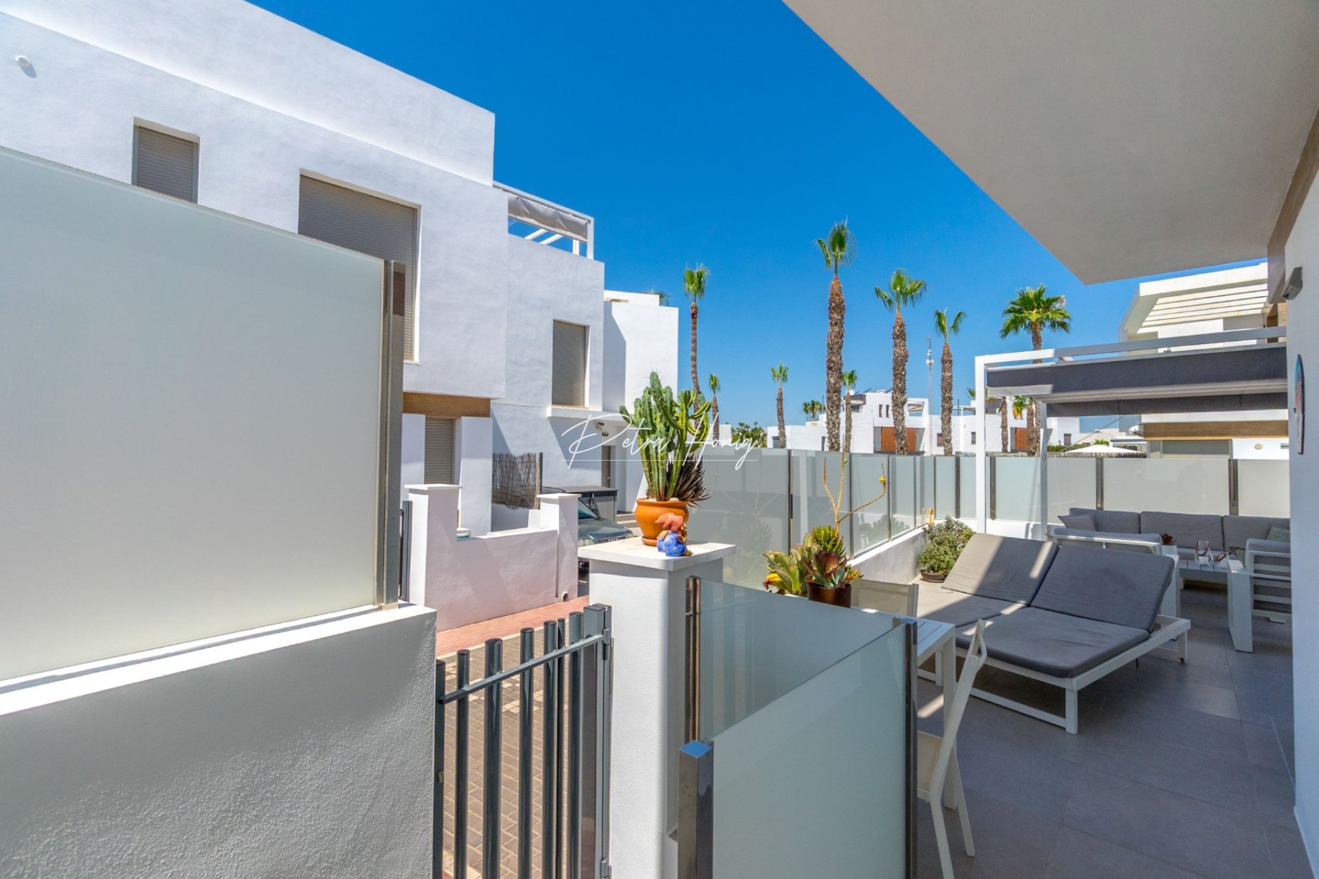 Reventa - Chalet - Orihuela Costa - Villamartin