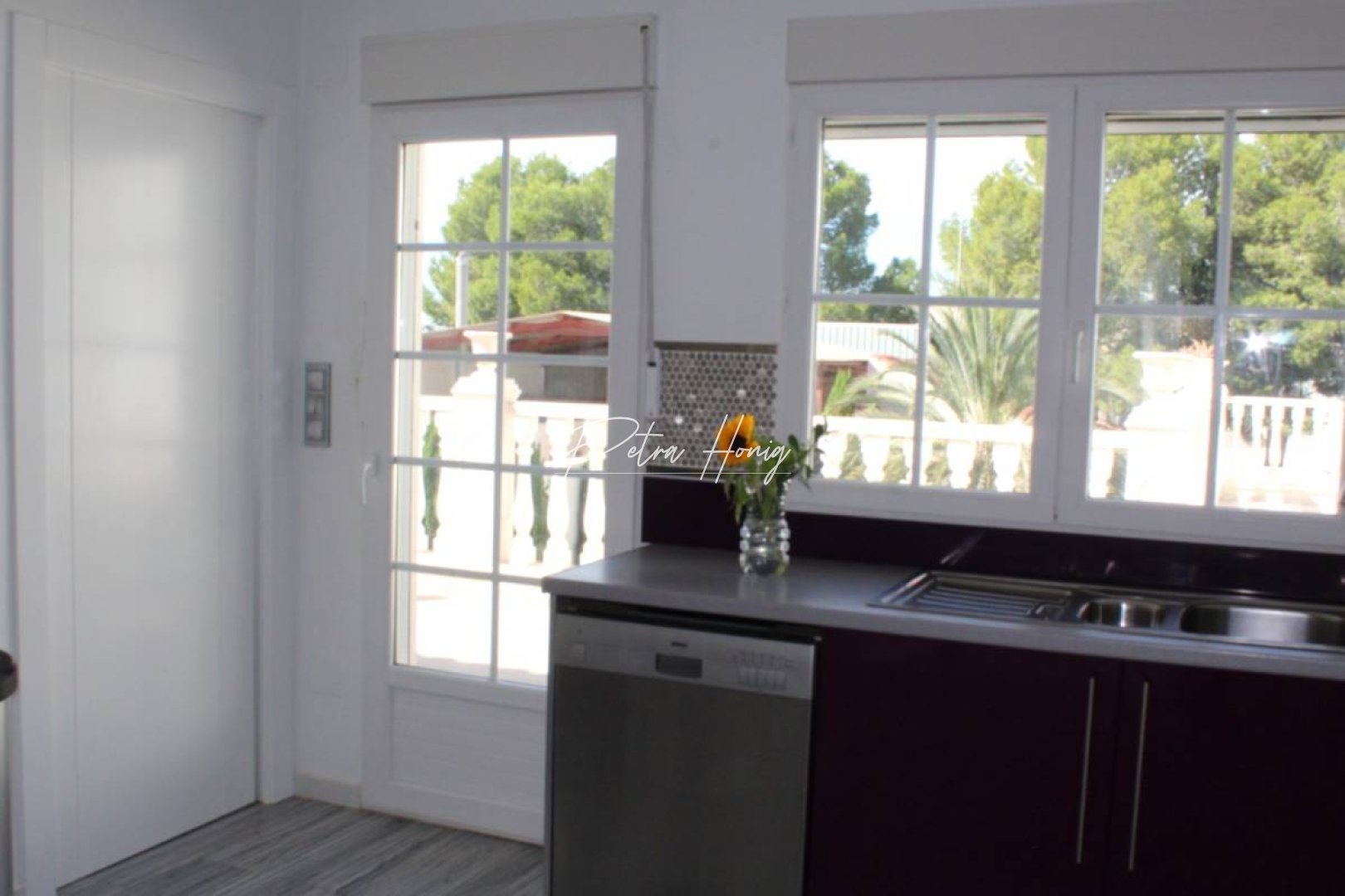 Reventa - Chalet - Other areas - San Isidro