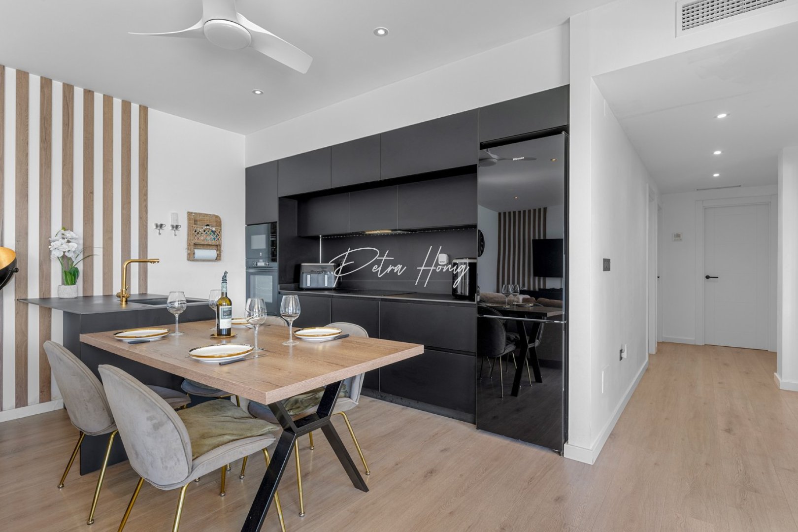 Reventa - Chalet - Other areas - URBANIZACIONES
