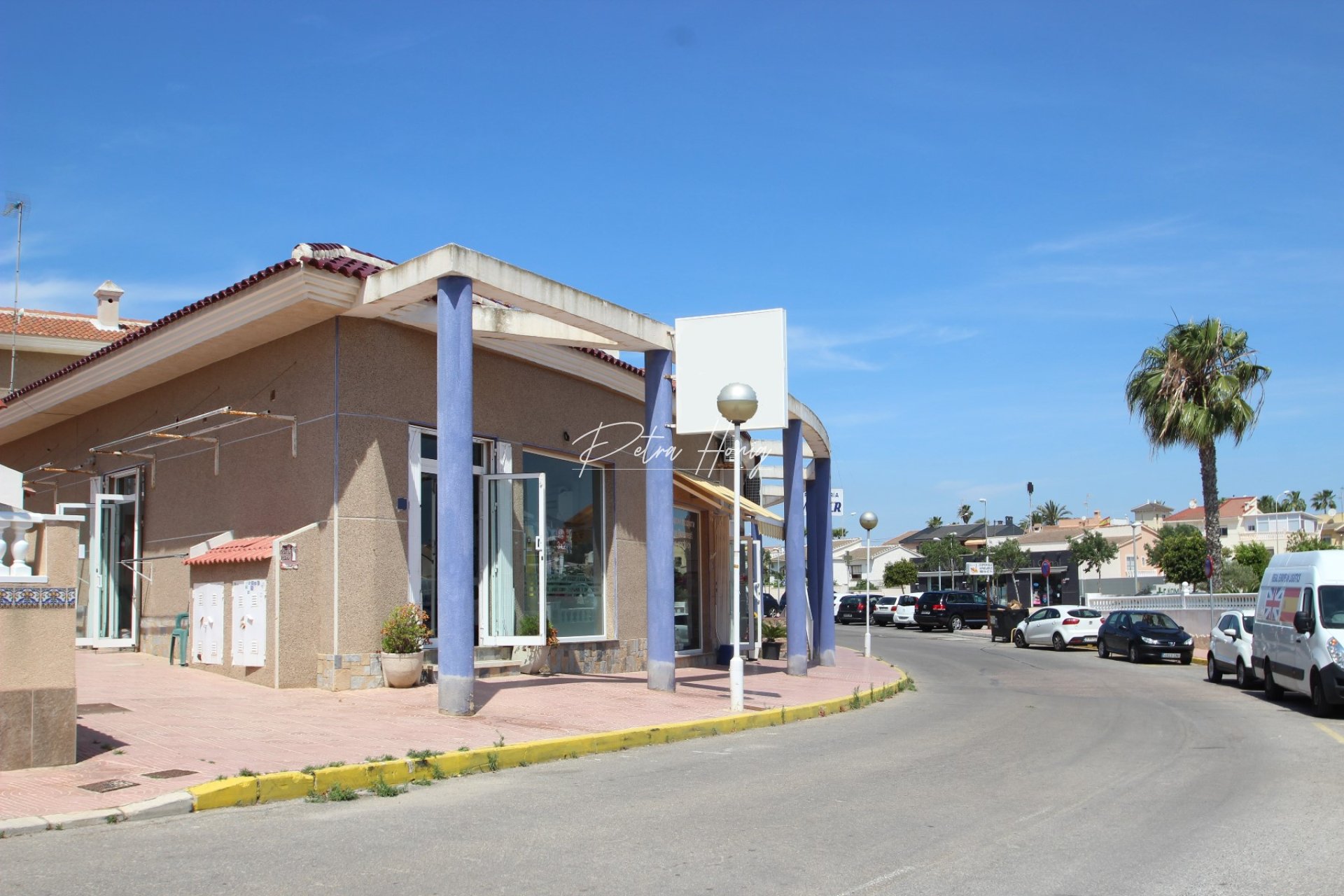Reventa - Commercial - Ciudad Quesada - Dona Pepa