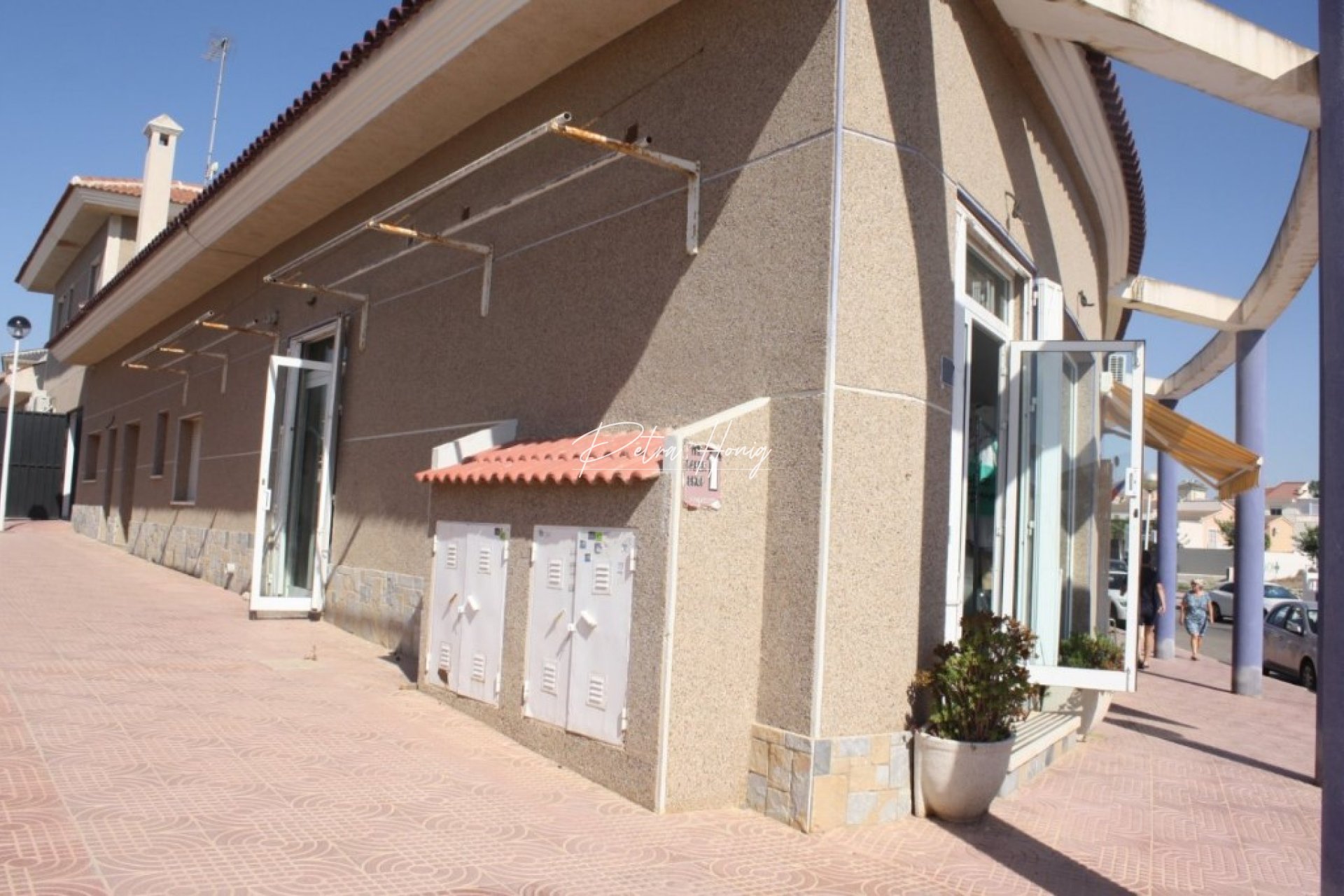 Reventa - Commercial - Ciudad Quesada - Dona Pepa