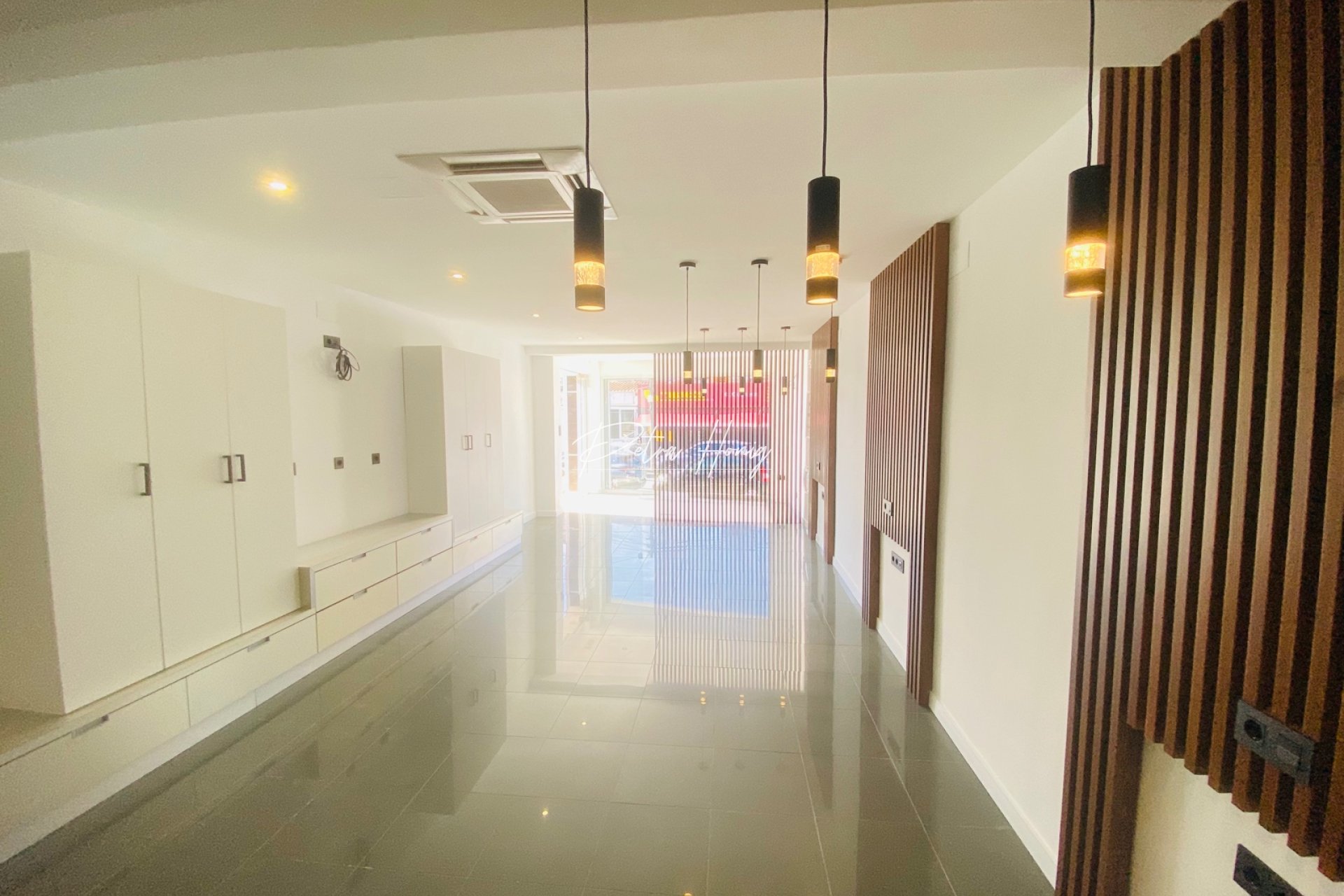 Reventa - Commercial - Ciudad Quesada - Town Center