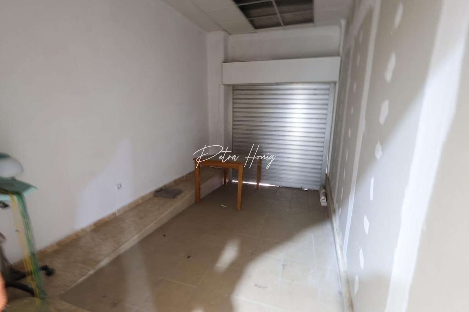 Reventa - Commercial - Torrevieja - Centro