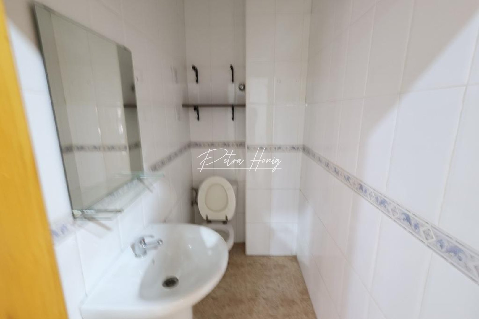 Reventa - Commercial - Torrevieja - Centro
