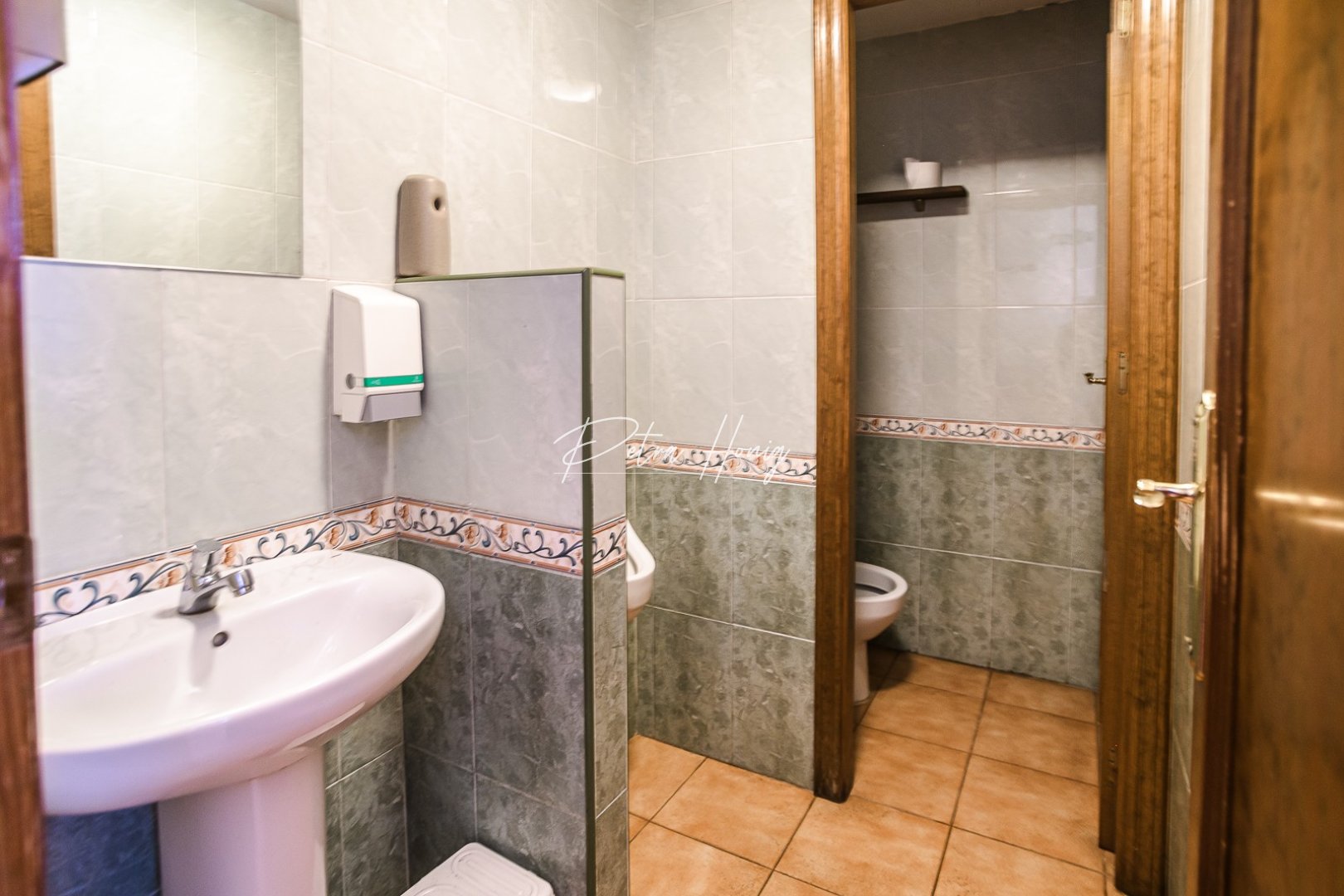 Reventa - Commercial - Torrevieja - La Veleta