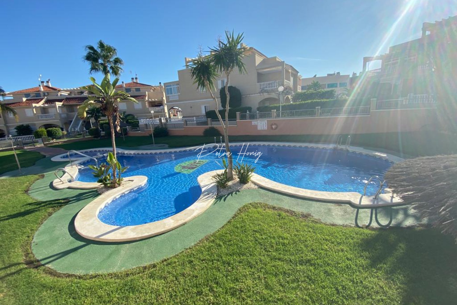 Reventa - Pareada - Playa Flamenca - Zeniamar