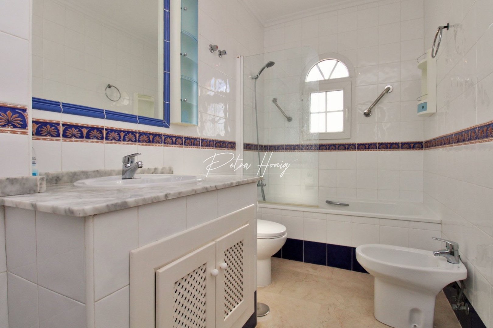 Sale - 2. Town house - Orihuela Costa - Villamartin