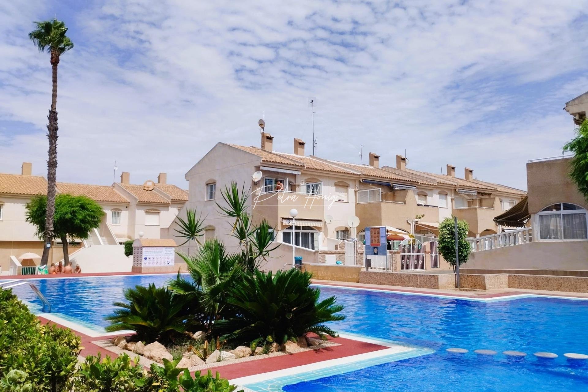 Sale - Bungalow - Torrevieja - Aguas Nuevas