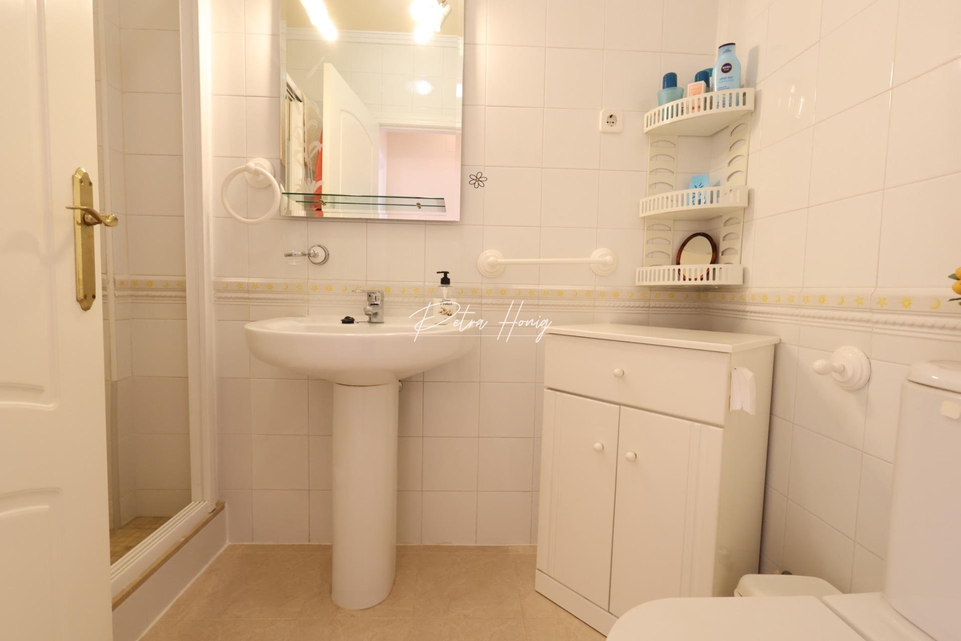 Sale - Bungalow - Torrevieja - Aguas Nuevas