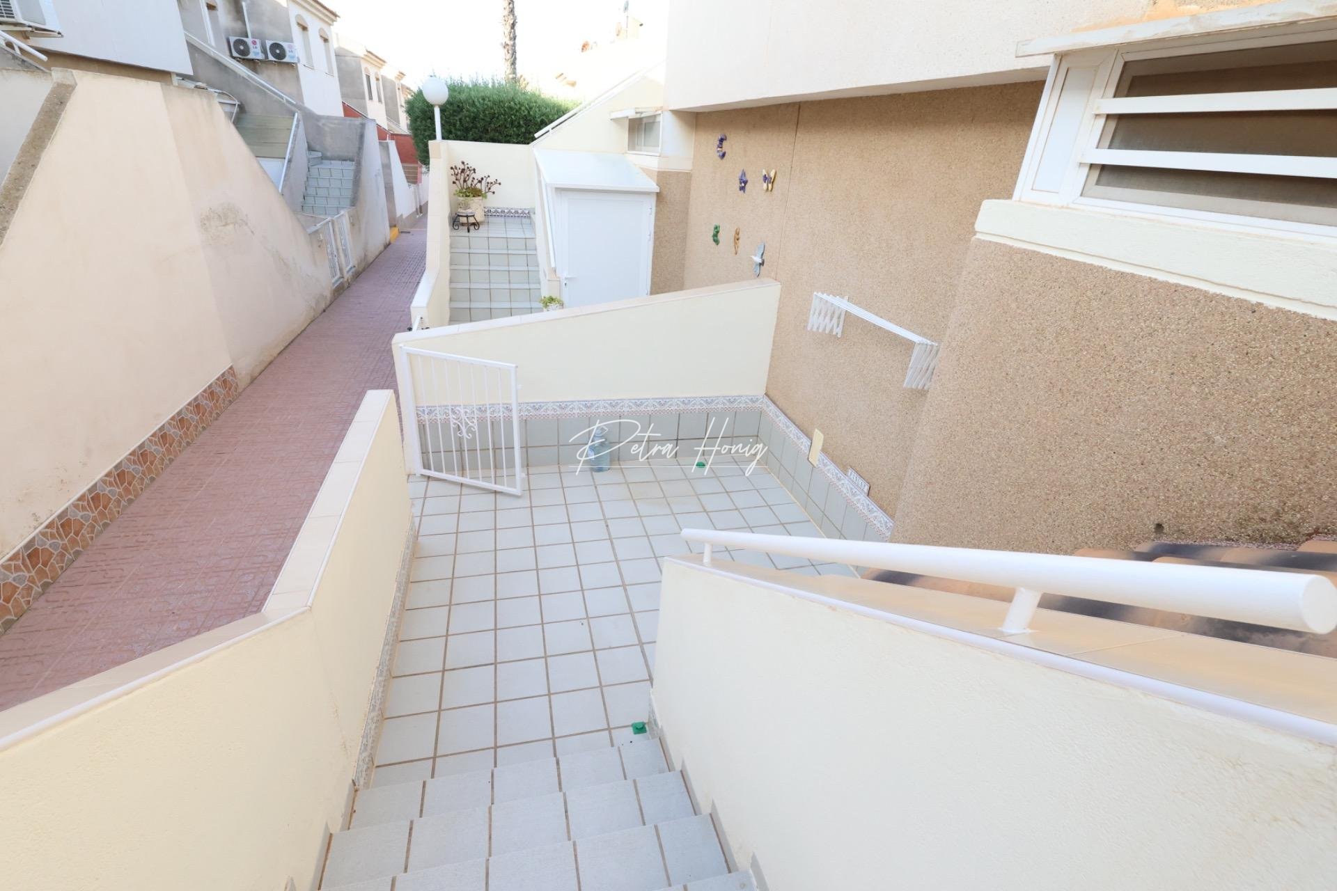 Sale - Bungalow - Torrevieja - Aguas Nuevas