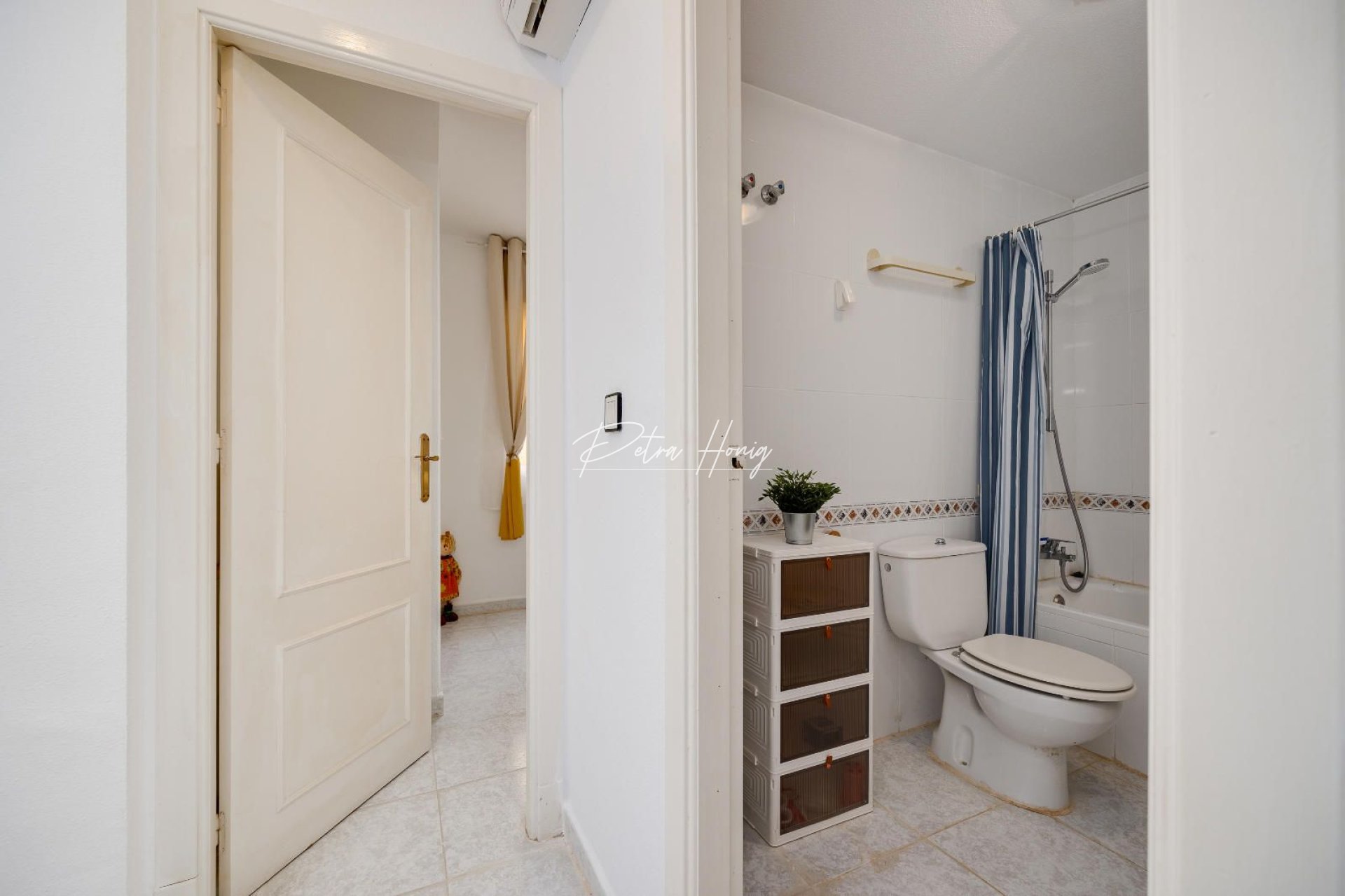 Sale - Bungalow - Torrevieja - El Chaparral