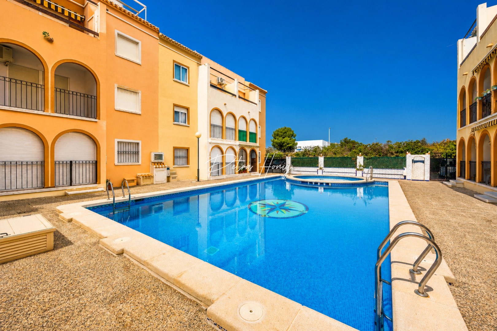 Sale - Bungalow - Torrevieja - Playa De Los Náufragos