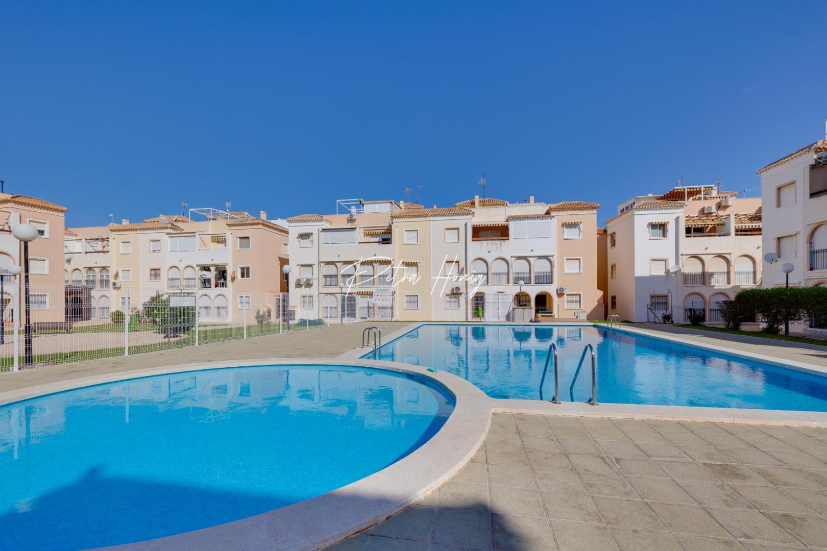 Sale - Bungalow - Torrevieja - Playa De Los Náufragos