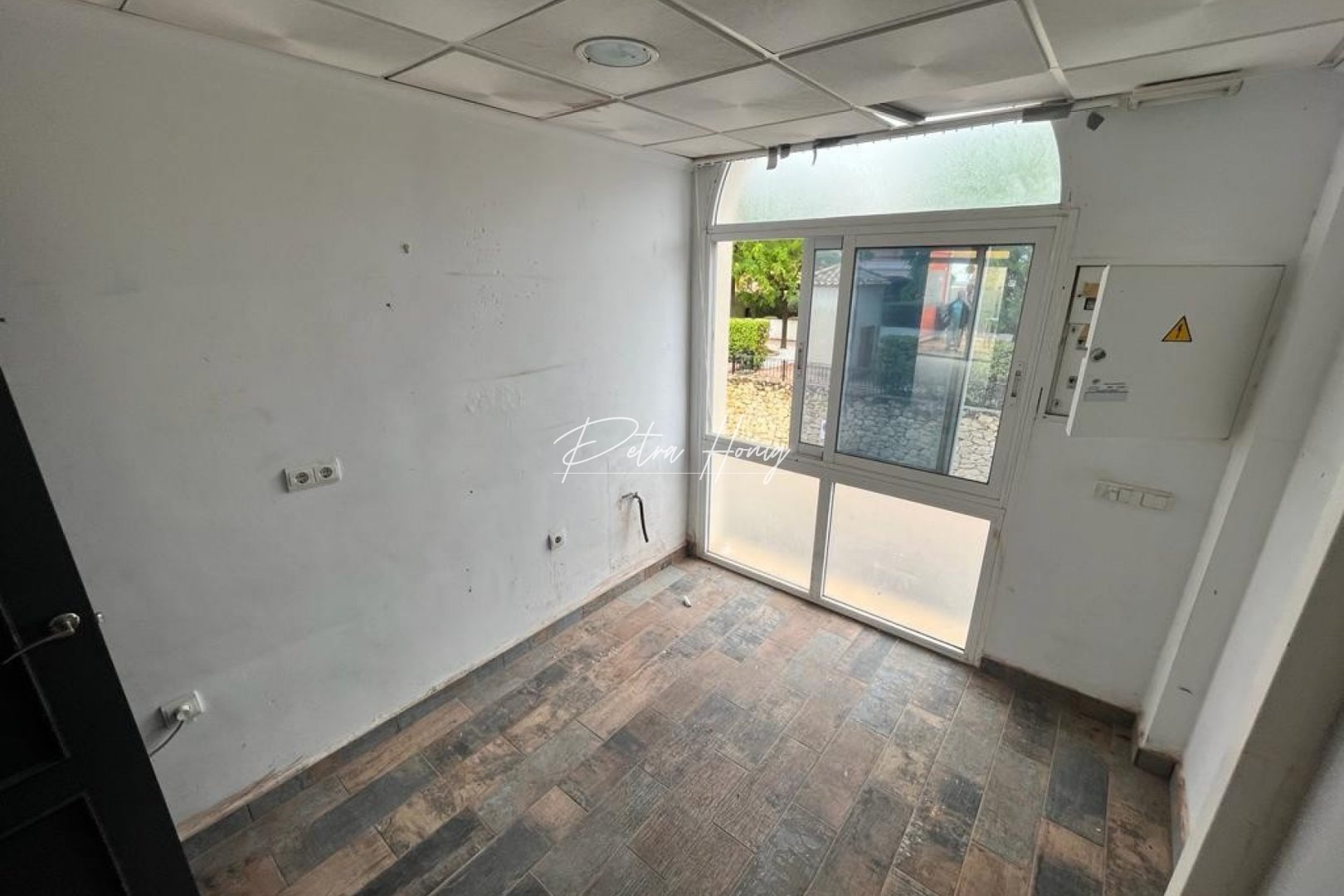 Sale - Commercial - Algorfa - La Finca Golf - La Finca Golf Resort