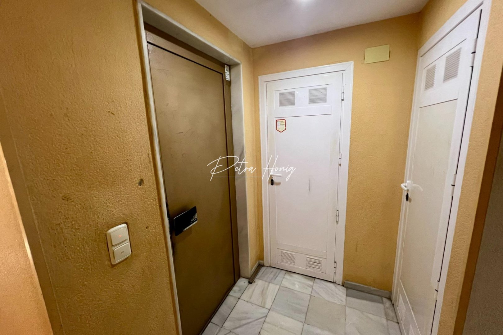 Sale - Commercial - Other areas - Zona Centro