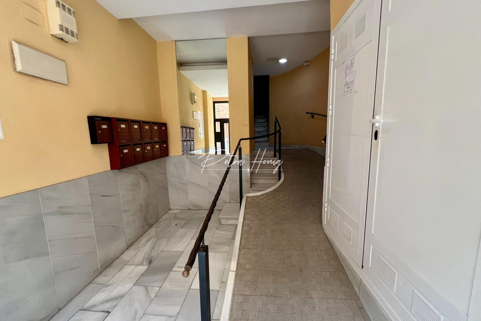 Sale - Commercial - Other areas - Zona Centro