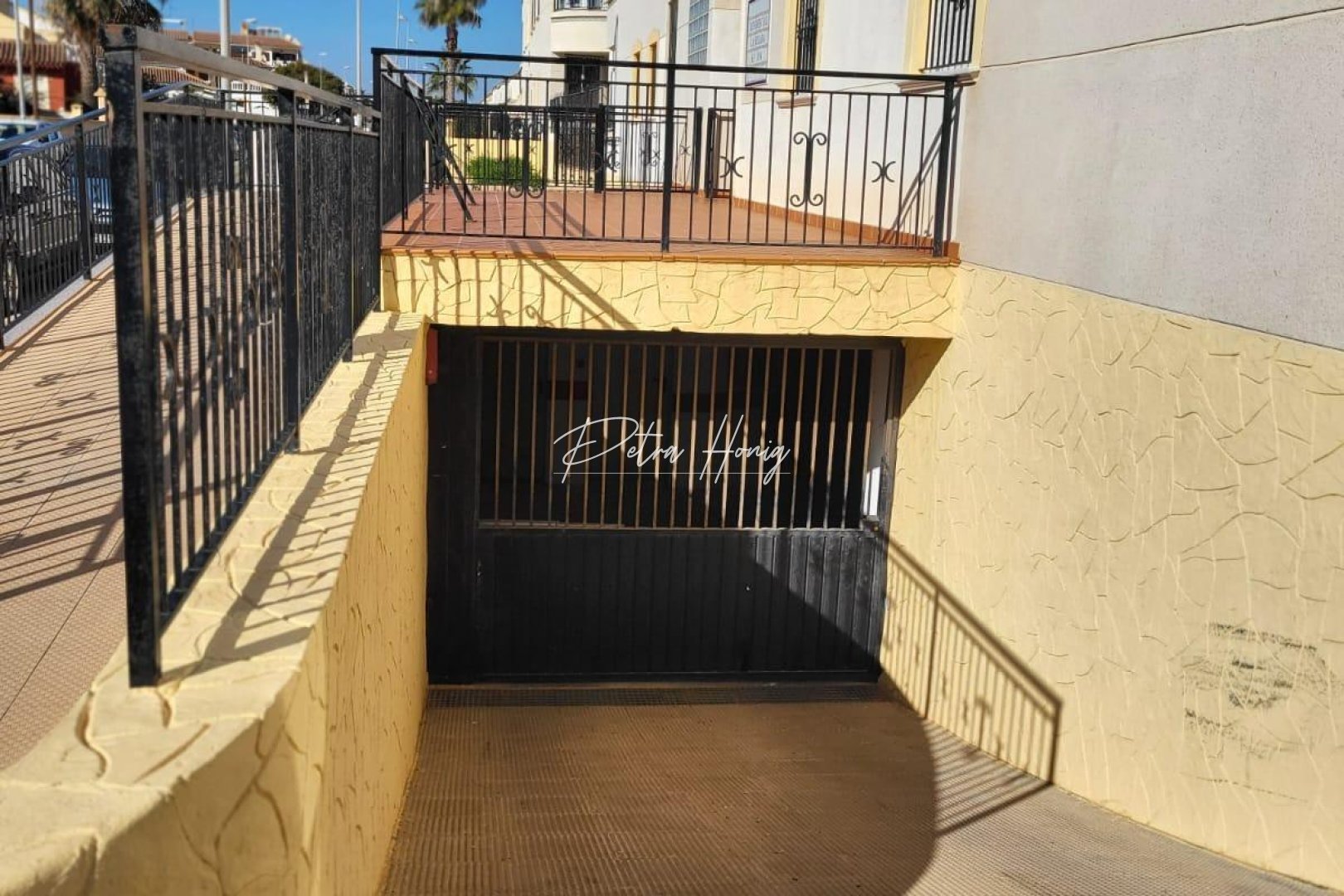 Sale - Гараж - Orihuela Costa - Los Almendros-La Florida