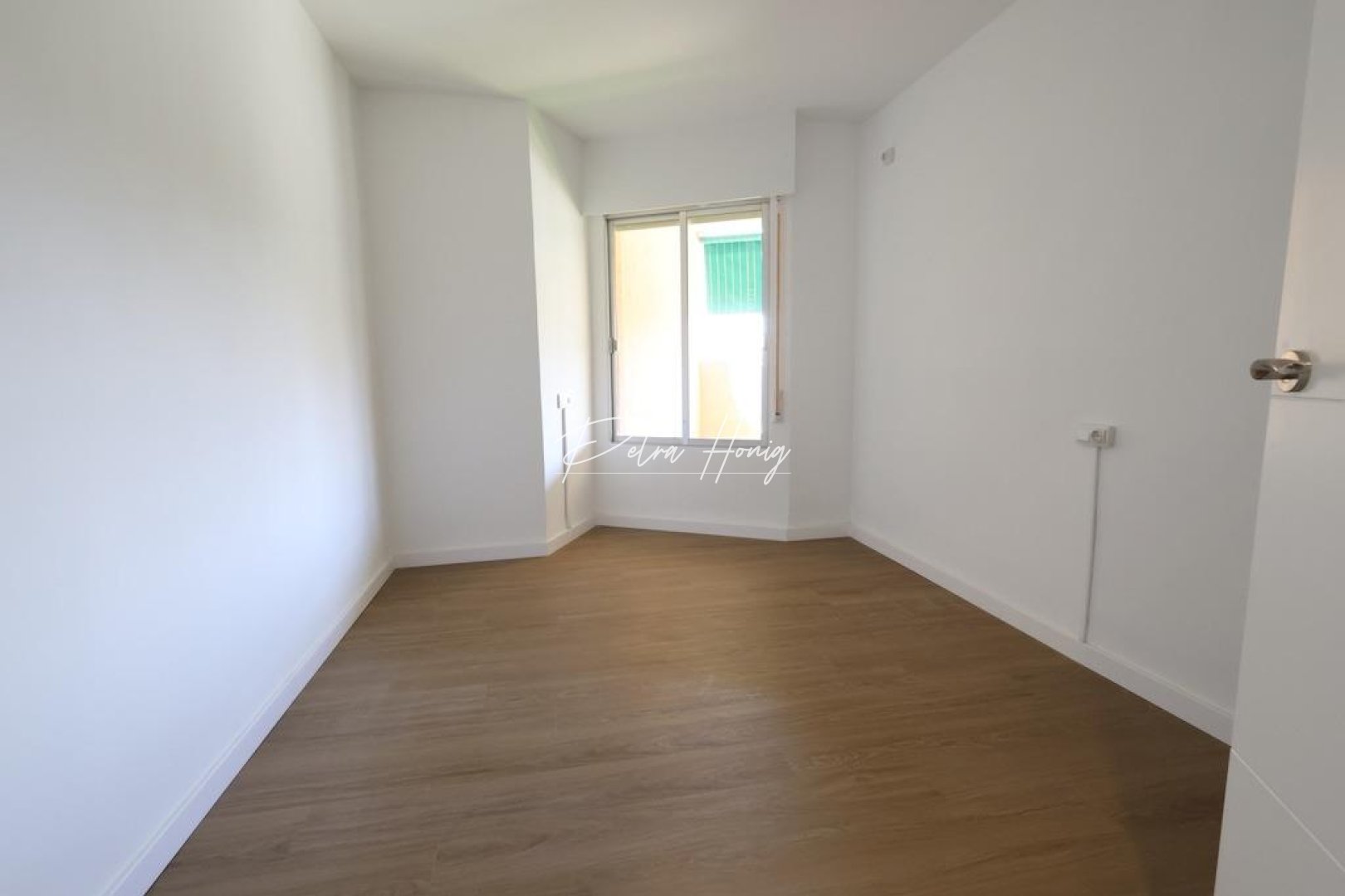 Sale -  квартира - Orihuela Costa - La Zenia