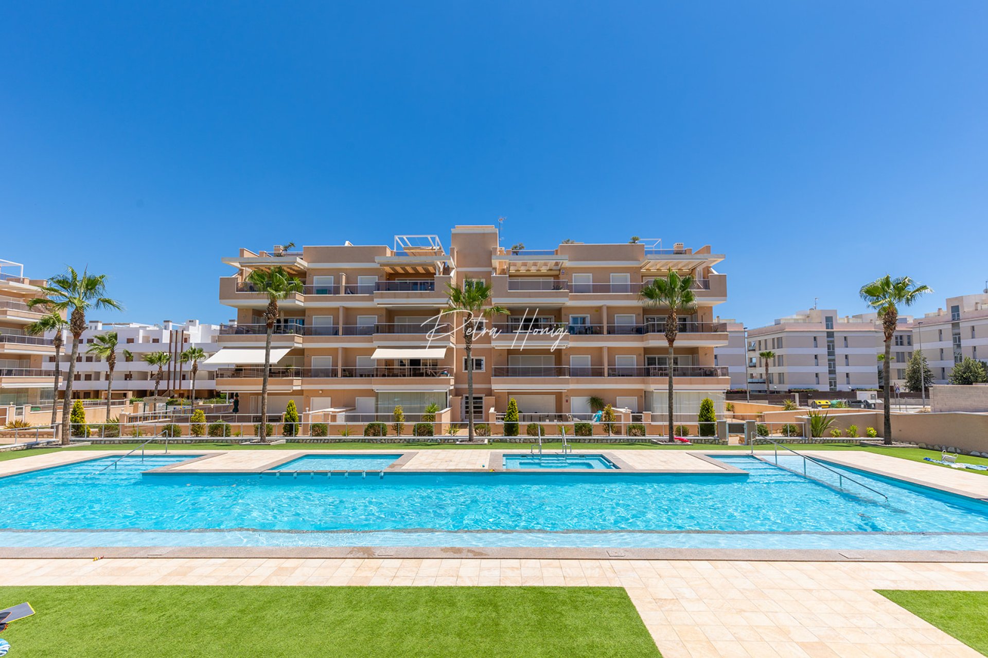 Sale -  квартира - Orihuela Costa - Villamartin